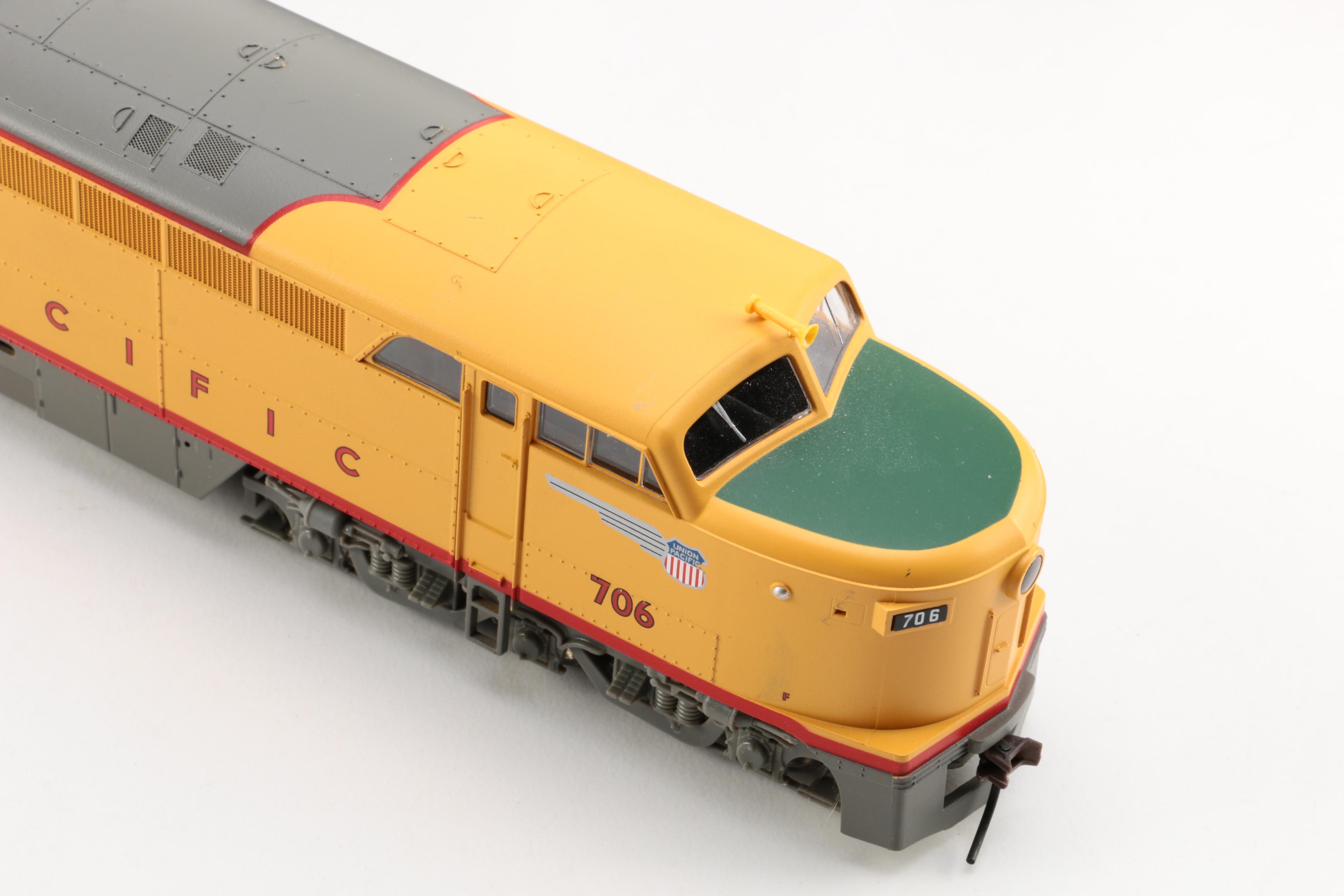 Life-Like Union Pacific HO Scale Engines with Passenger Cars