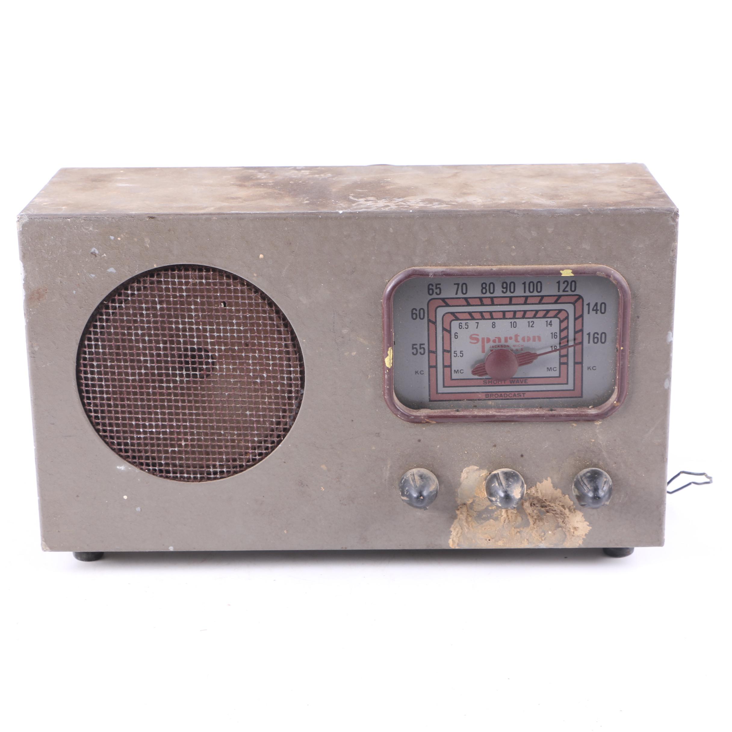 Vintage Sparton Short Wave Broadcast Radio