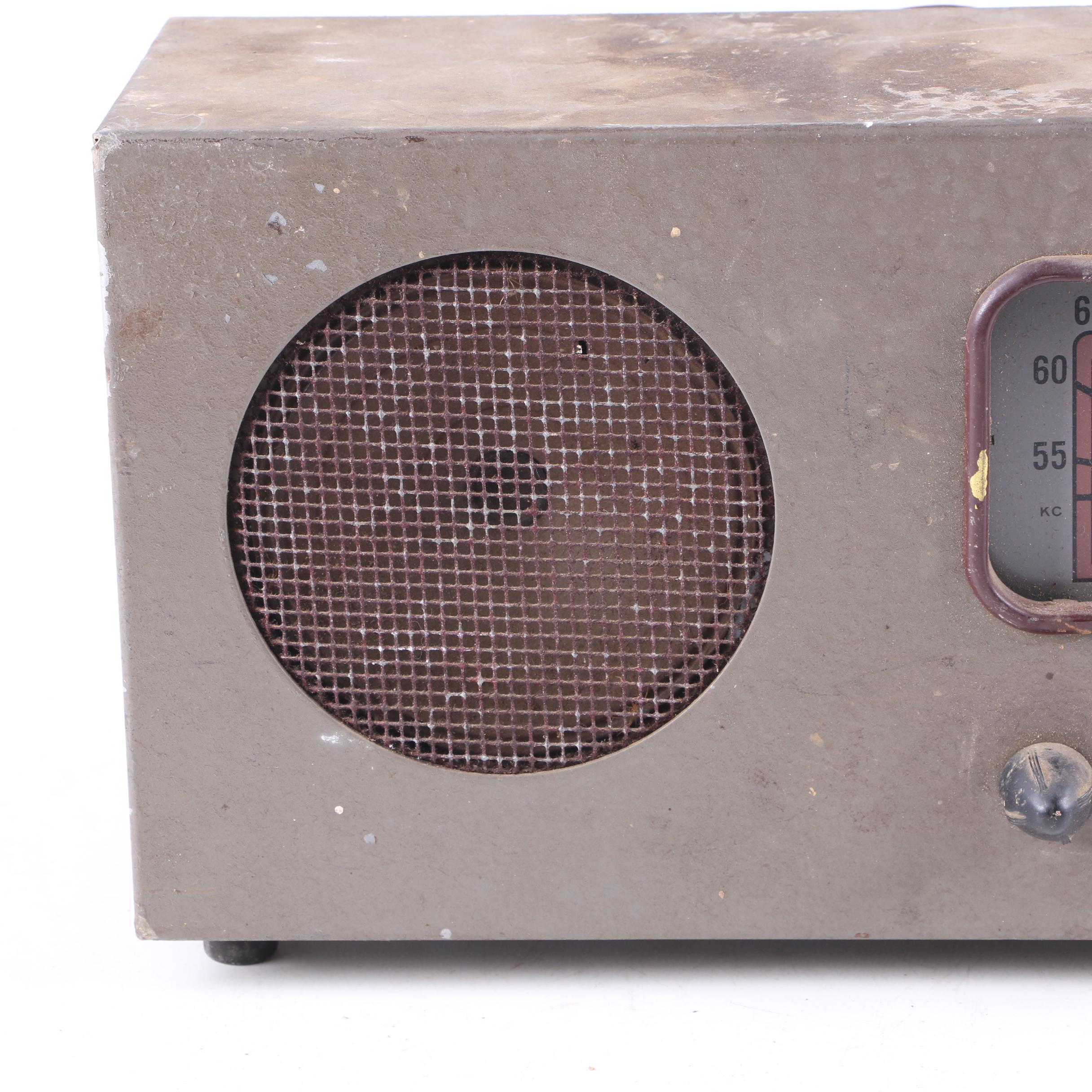 Vintage Sparton Short Wave Broadcast Radio