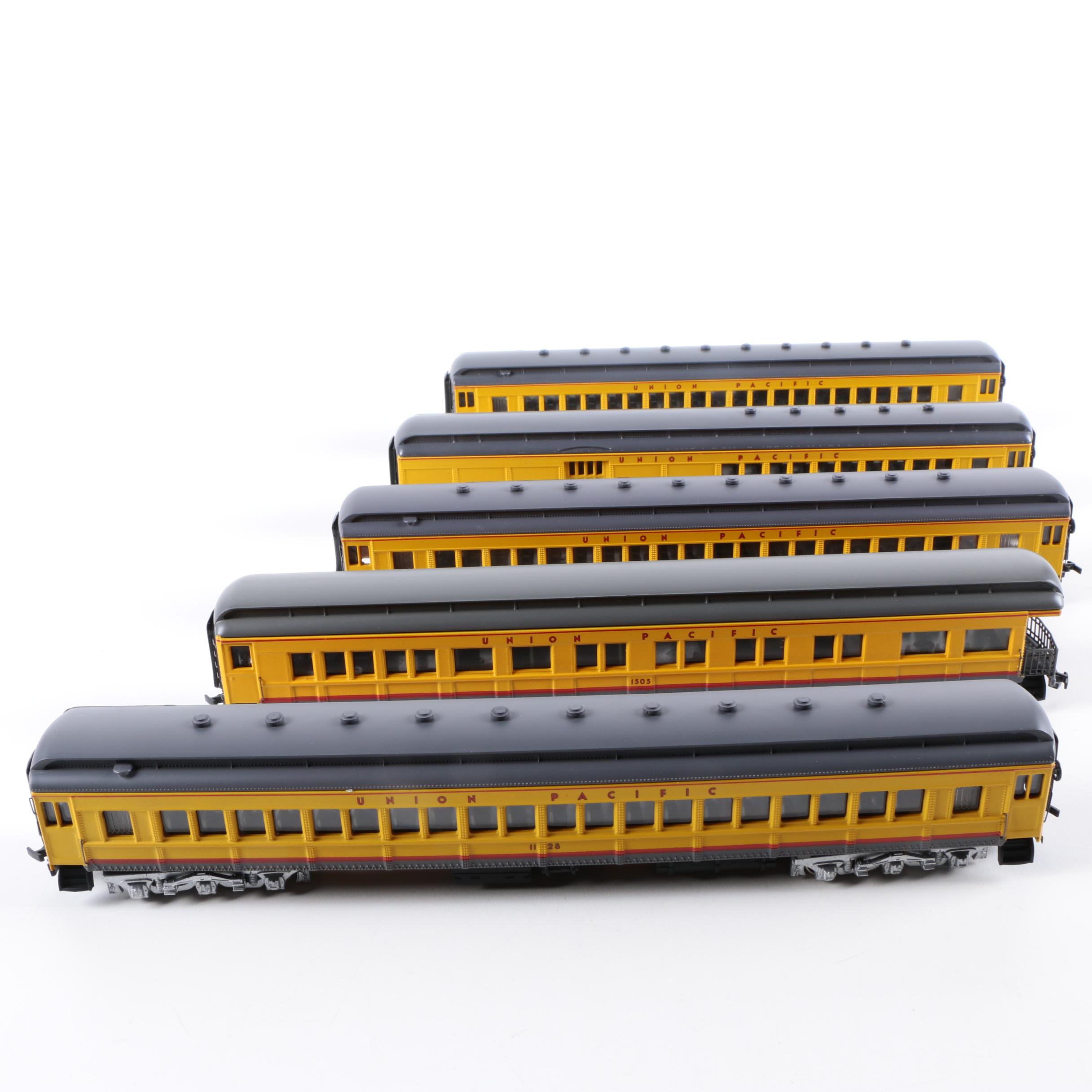 Bachmann "Spectrum" HO Scale Union Pacific Passenger Trains