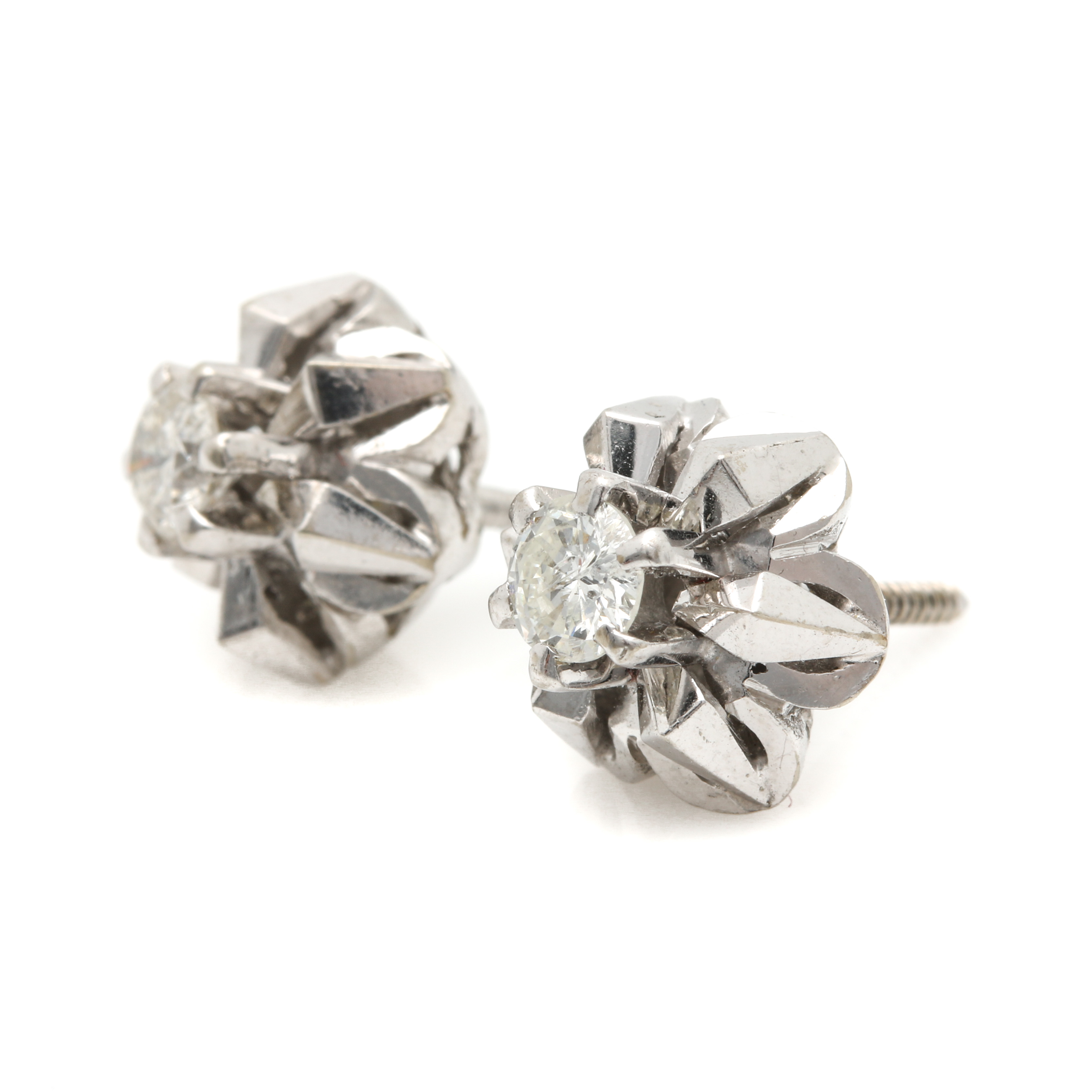 18K White Gold Diamond Stud Earrings
