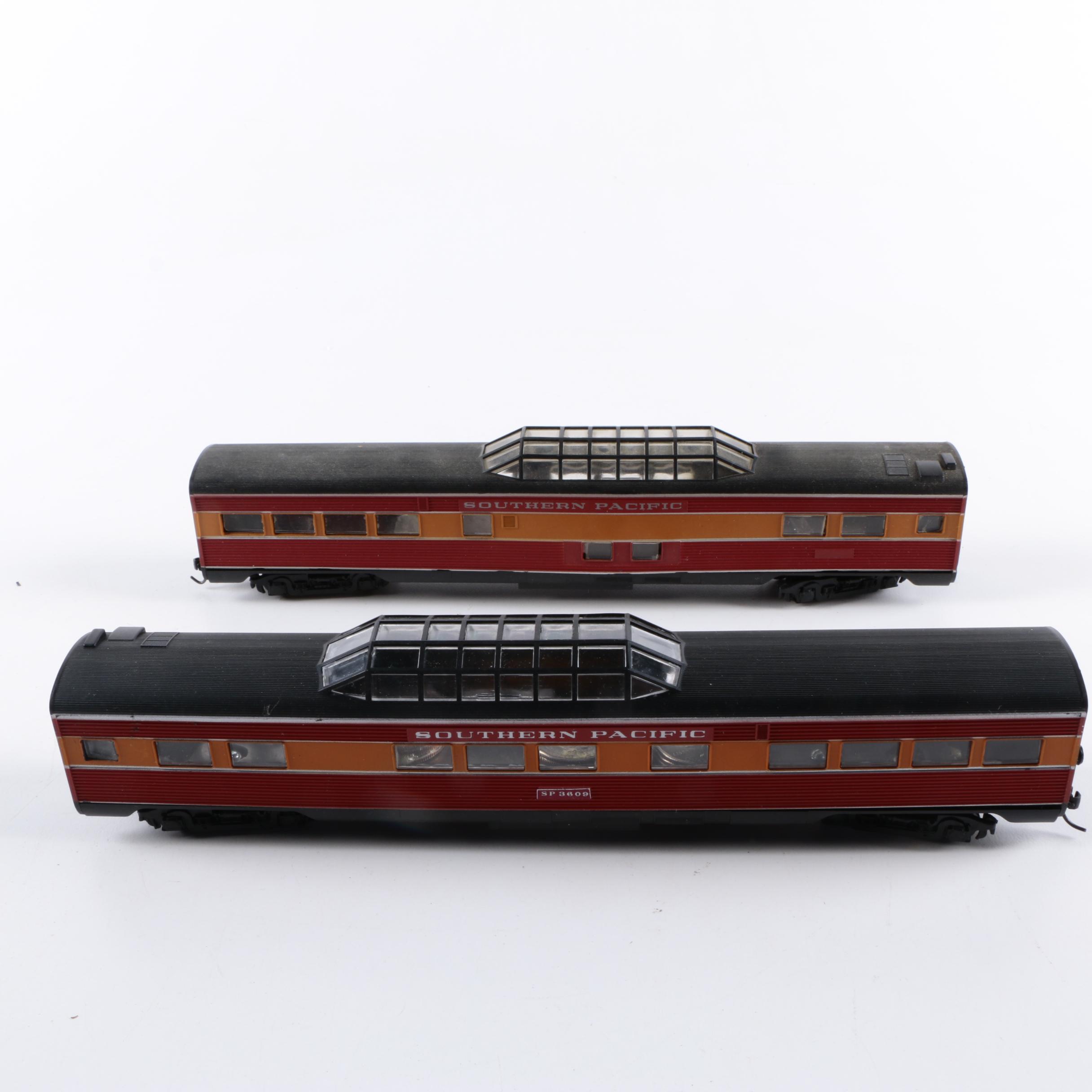 Lionel Southern Pacific "Daylight" Madison Passenger Cars