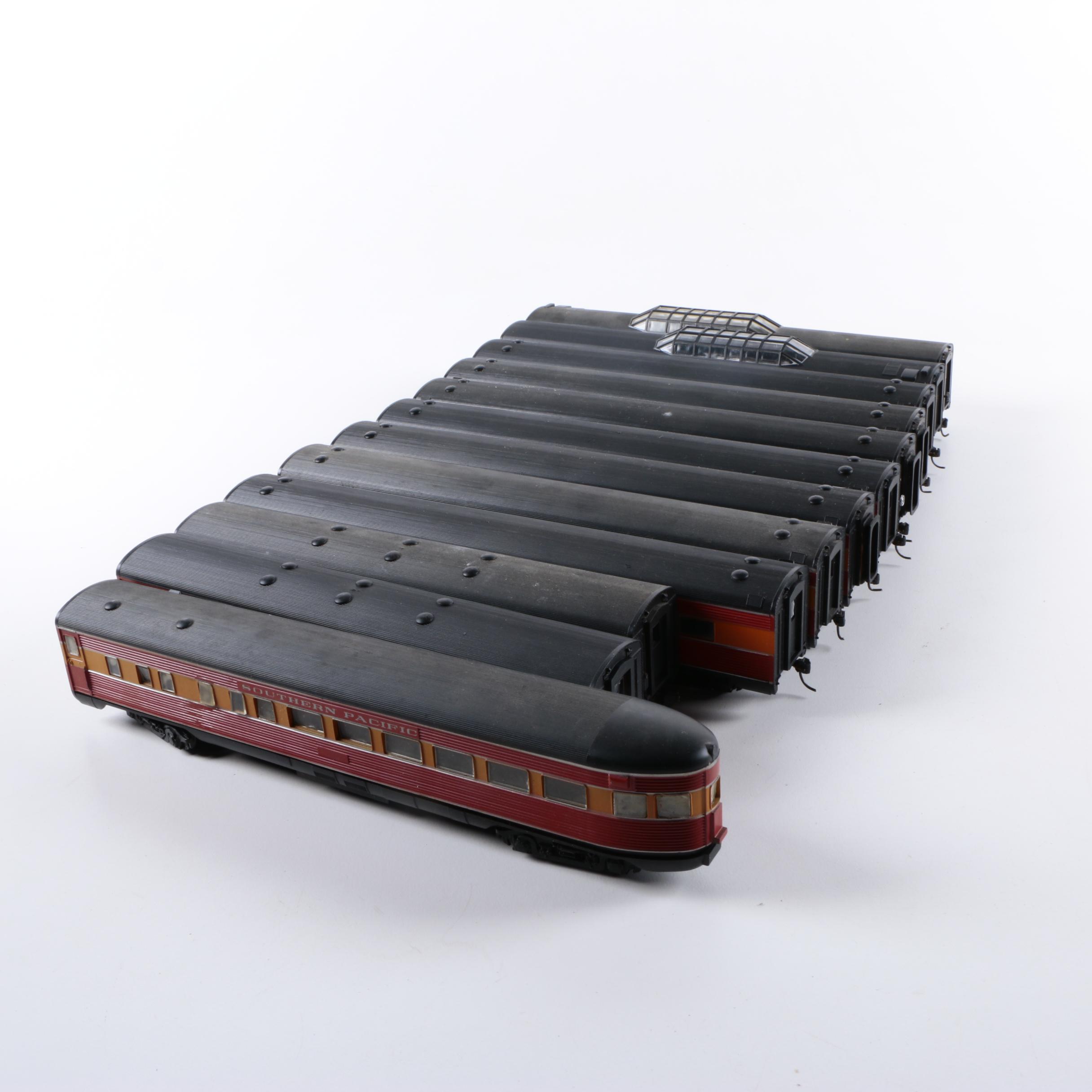 Lionel Southern Pacific "Daylight" Madison Passenger Cars