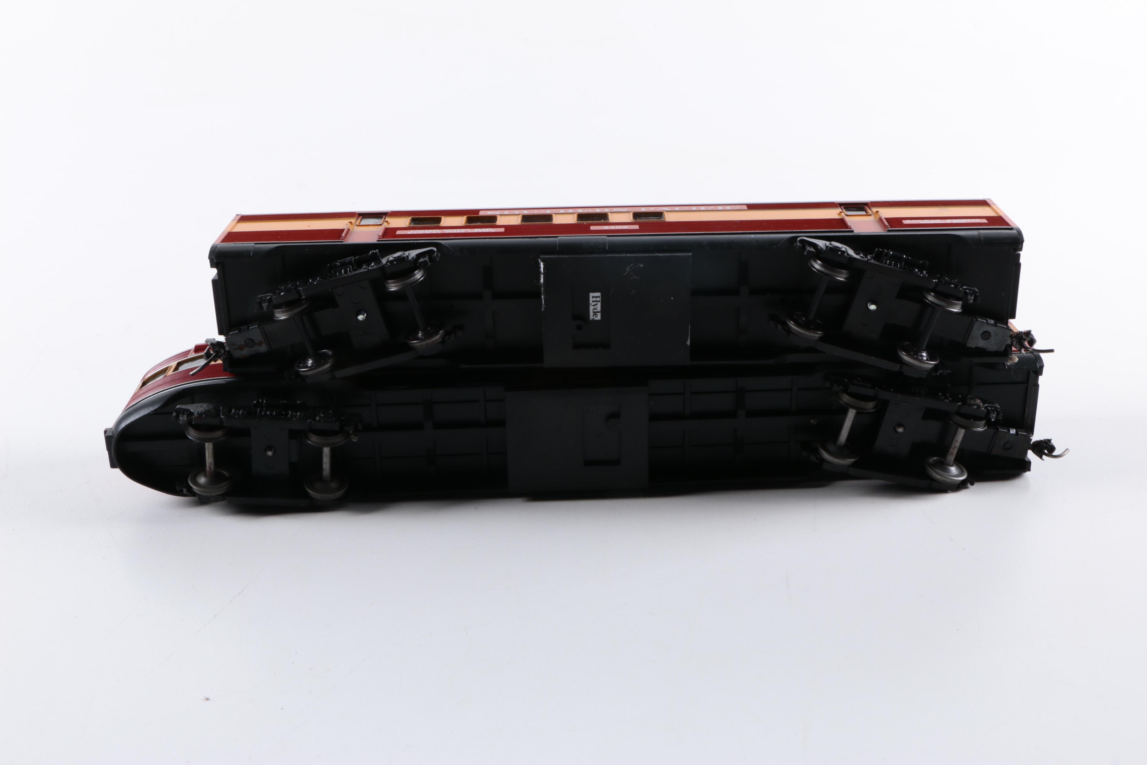 Lionel Southern Pacific "Daylight" Madison Passenger Cars