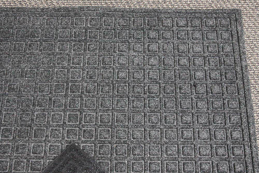 Grey Synthetic Fiber Carpet Mat