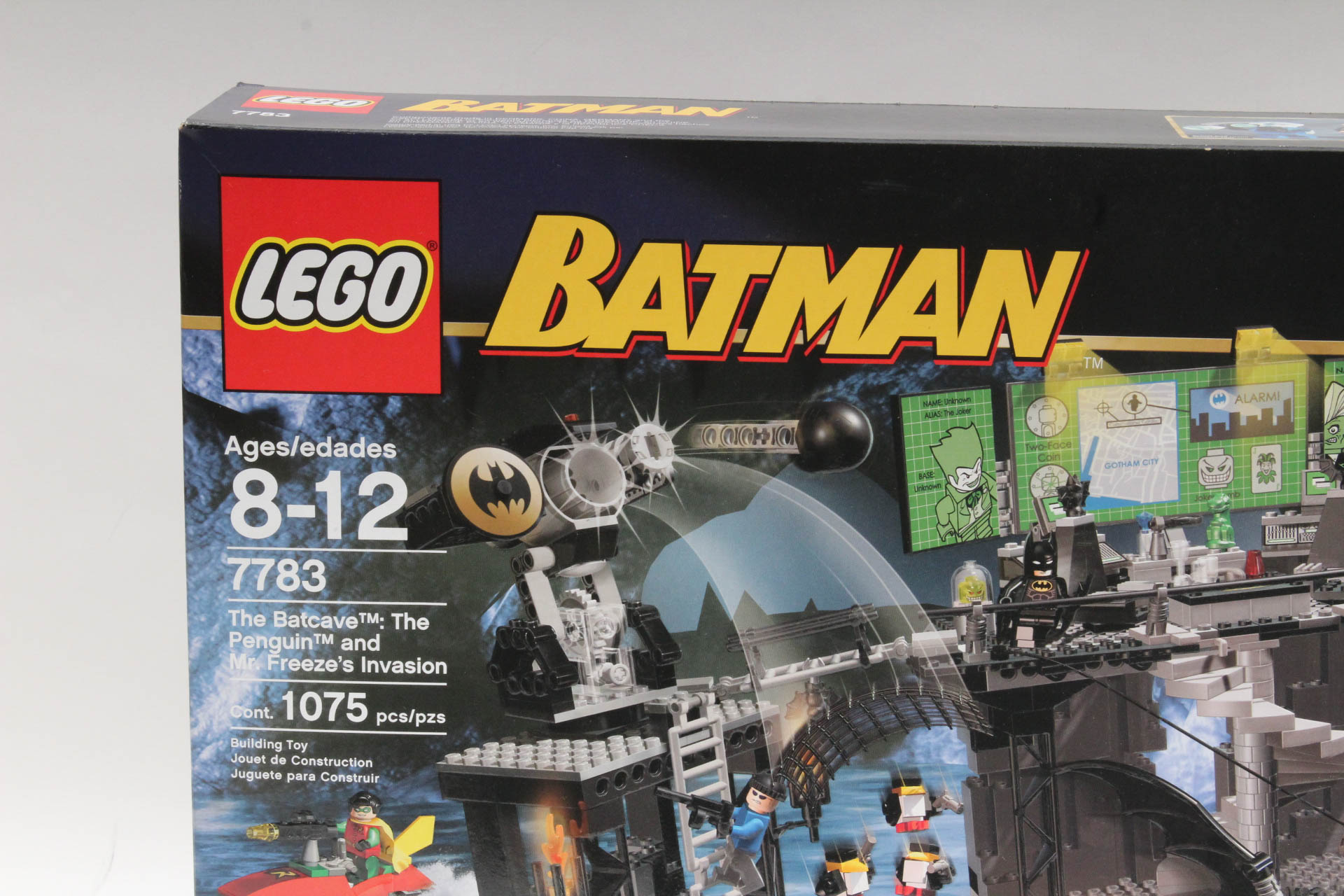 Lego "Batman" The Batcave: The Penguin and Mr. Freeze's Invasion