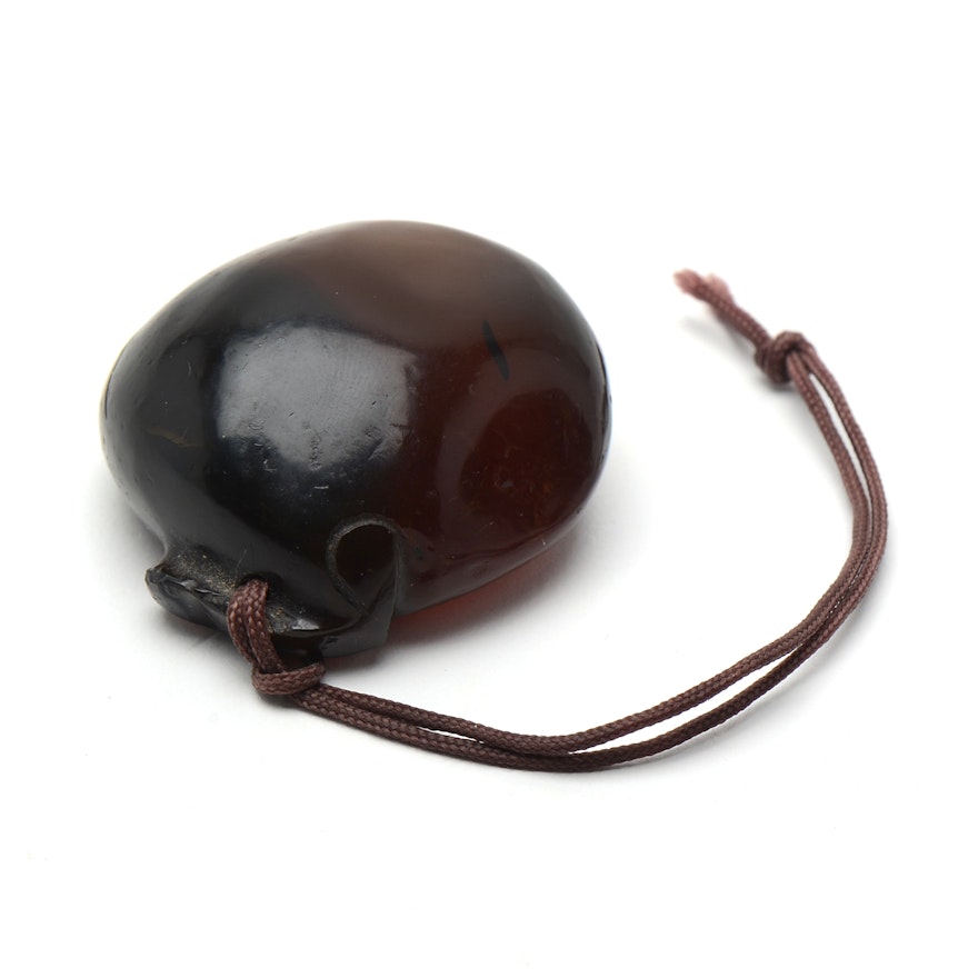 Qing Dynasty Chinese Carved Agate Pebble Form Toggle