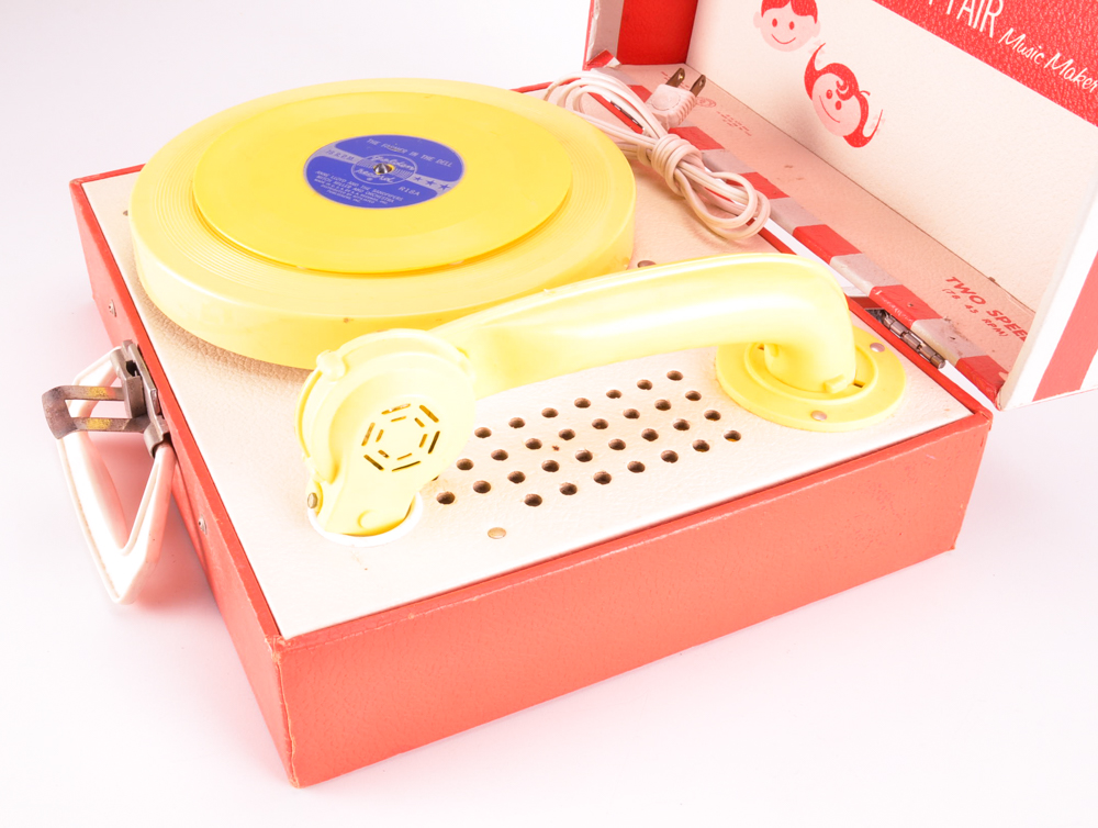 Vintage Vanity Fair "Music Maker" Toy Phonograph