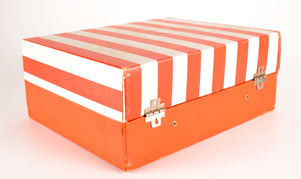 Vintage Vanity Fair "Music Maker" Toy Phonograph