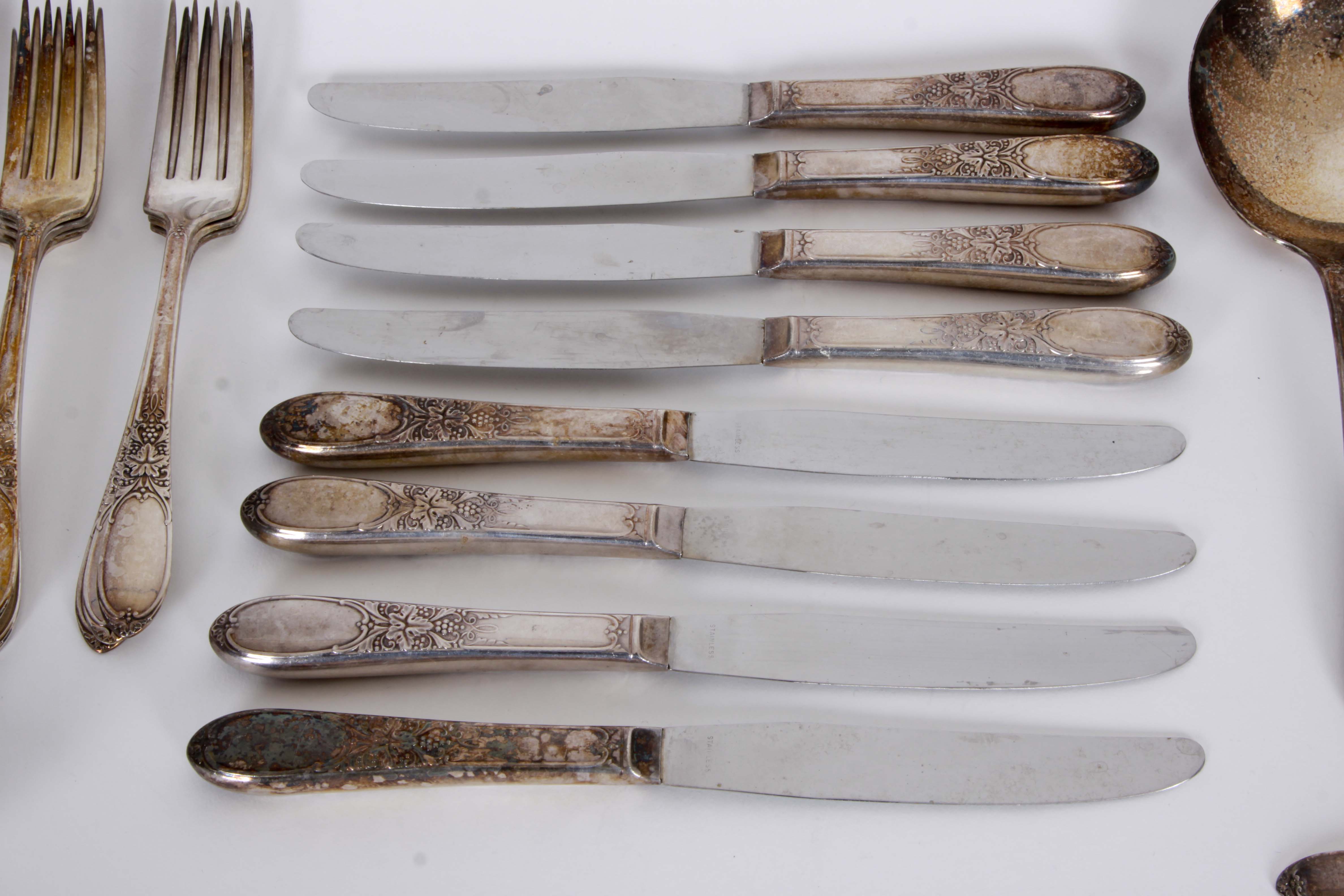Vintage Wm. Rogers Plated Silver Flatware Set