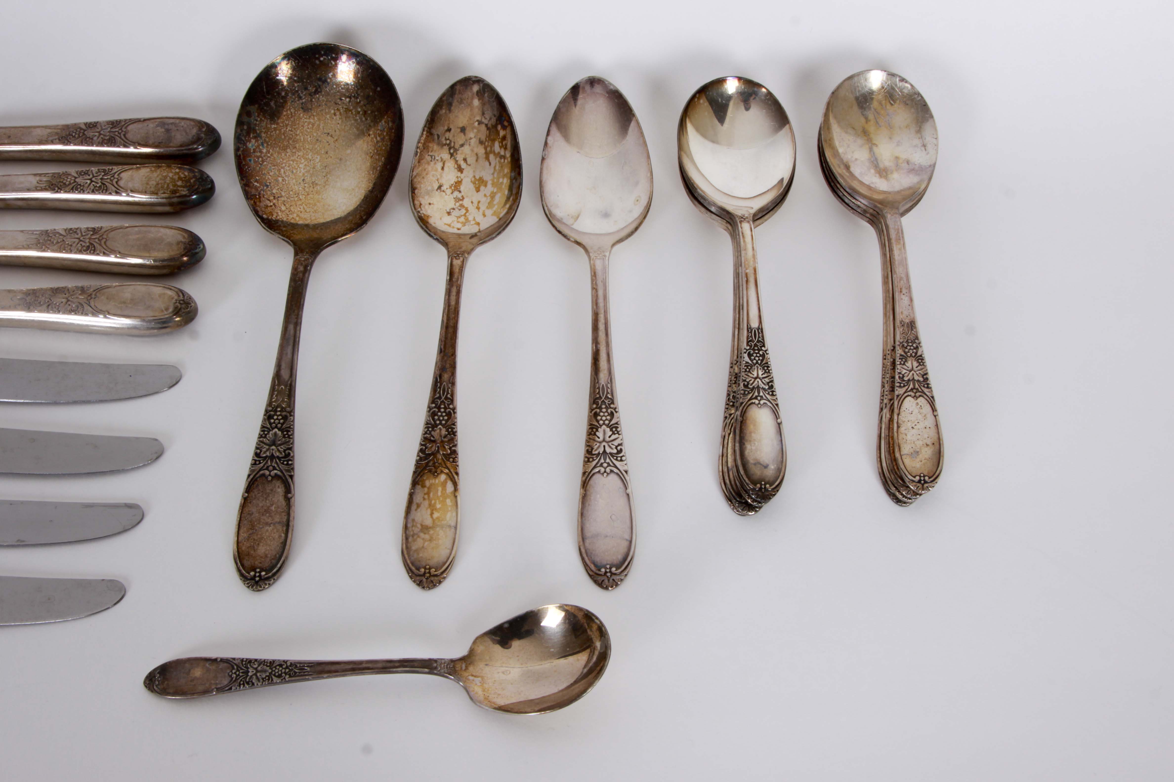 Vintage Wm. Rogers Plated Silver Flatware Set