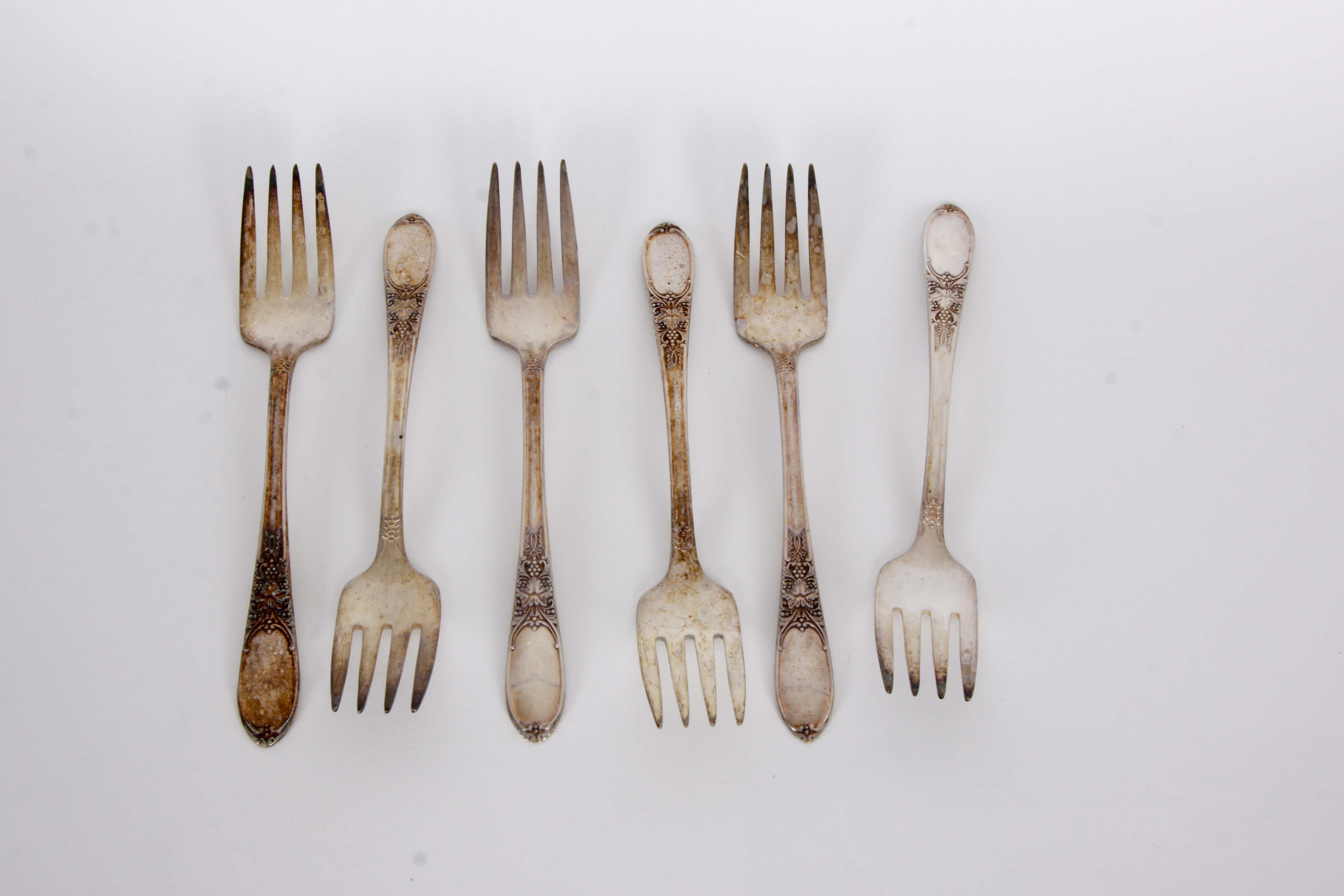 Vintage Wm. Rogers Plated Silver Flatware Set