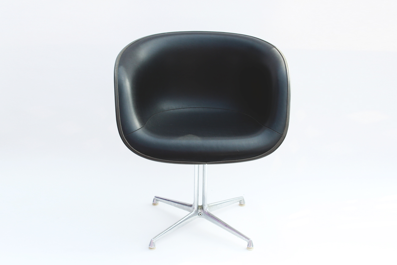 Mid Century Modern Herman Miller Eames Swiveling Bucket Chairs