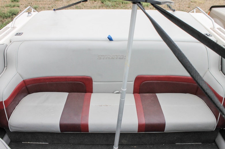 Stratos 2000-XLS Motorized Boat and Trailer