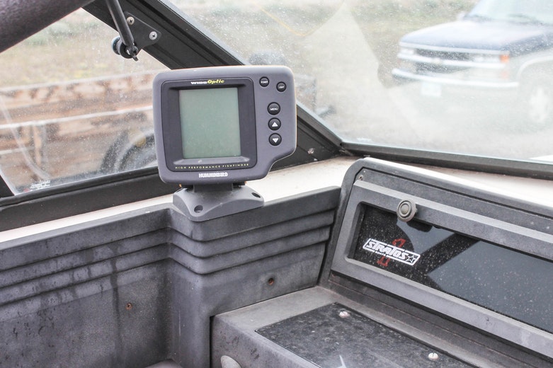 Stratos 2000-XLS Motorized Boat and Trailer