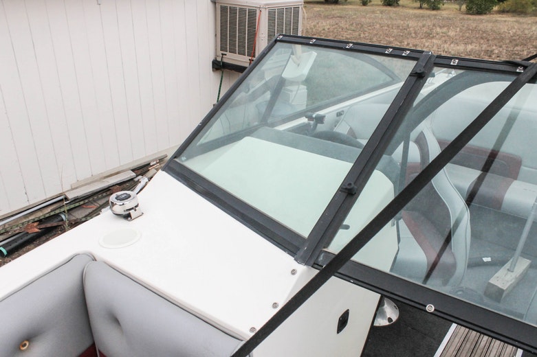 Stratos 2000-XLS Motorized Boat and Trailer