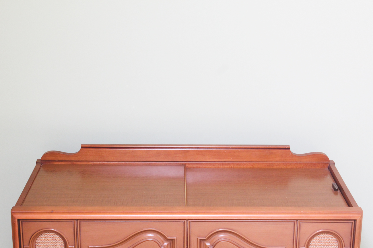 Vintage Magnavox Console Radio and Record Player