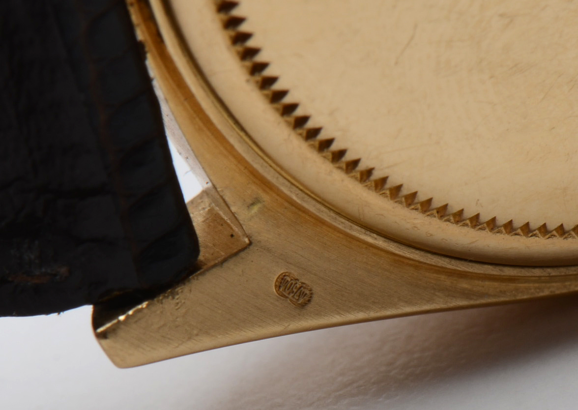 Rolex Day-Date 18K Yellow Gold Diamond Bezel 36mm Watch