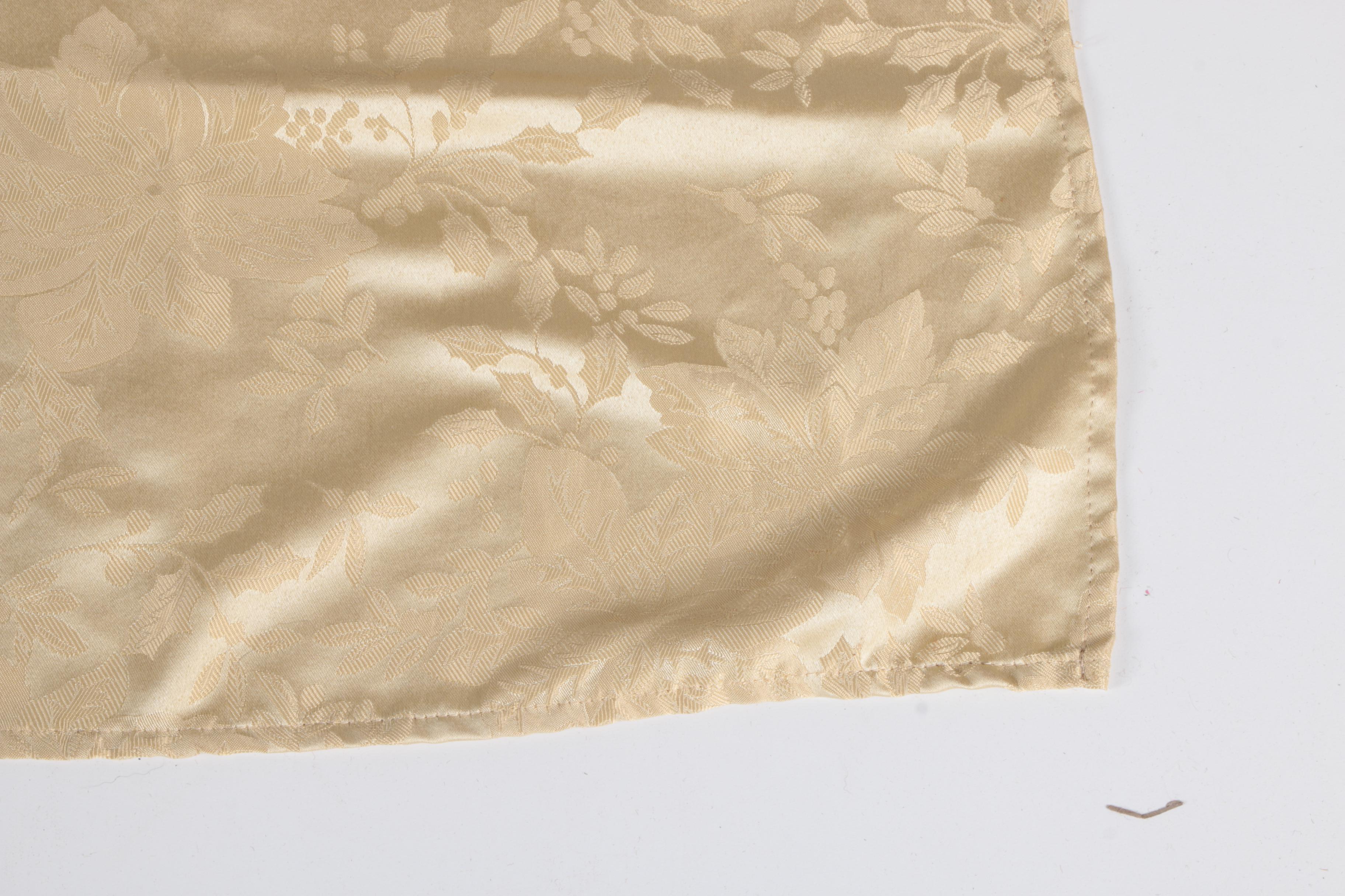 Jacquard and Damask Table Linens