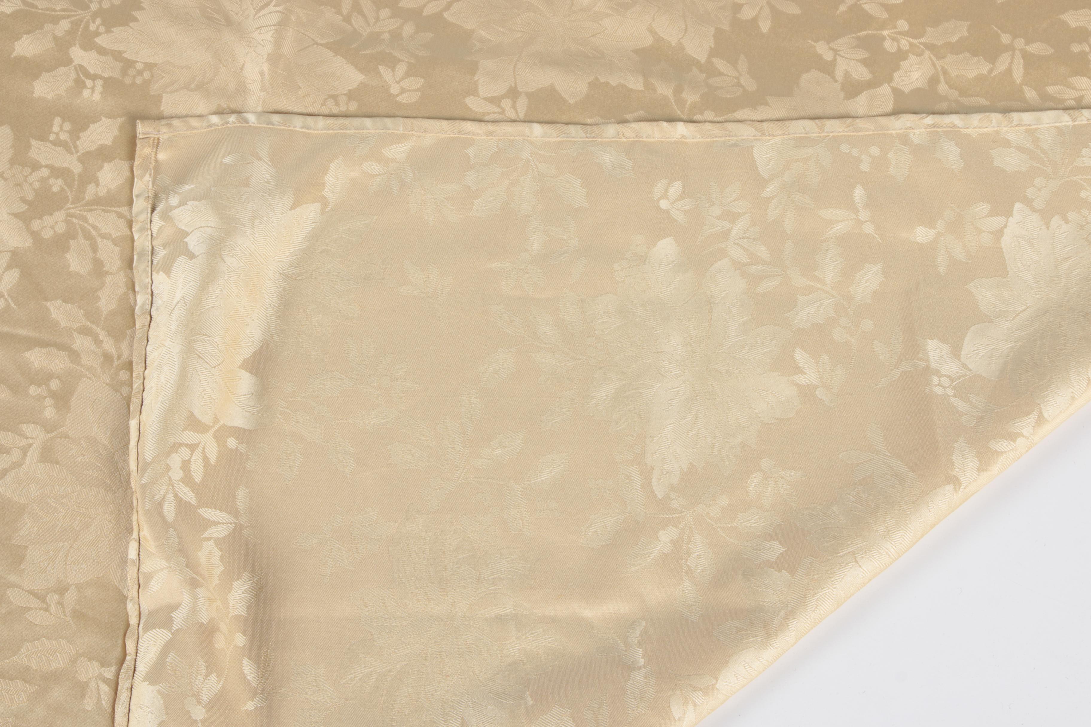 Jacquard and Damask Table Linens