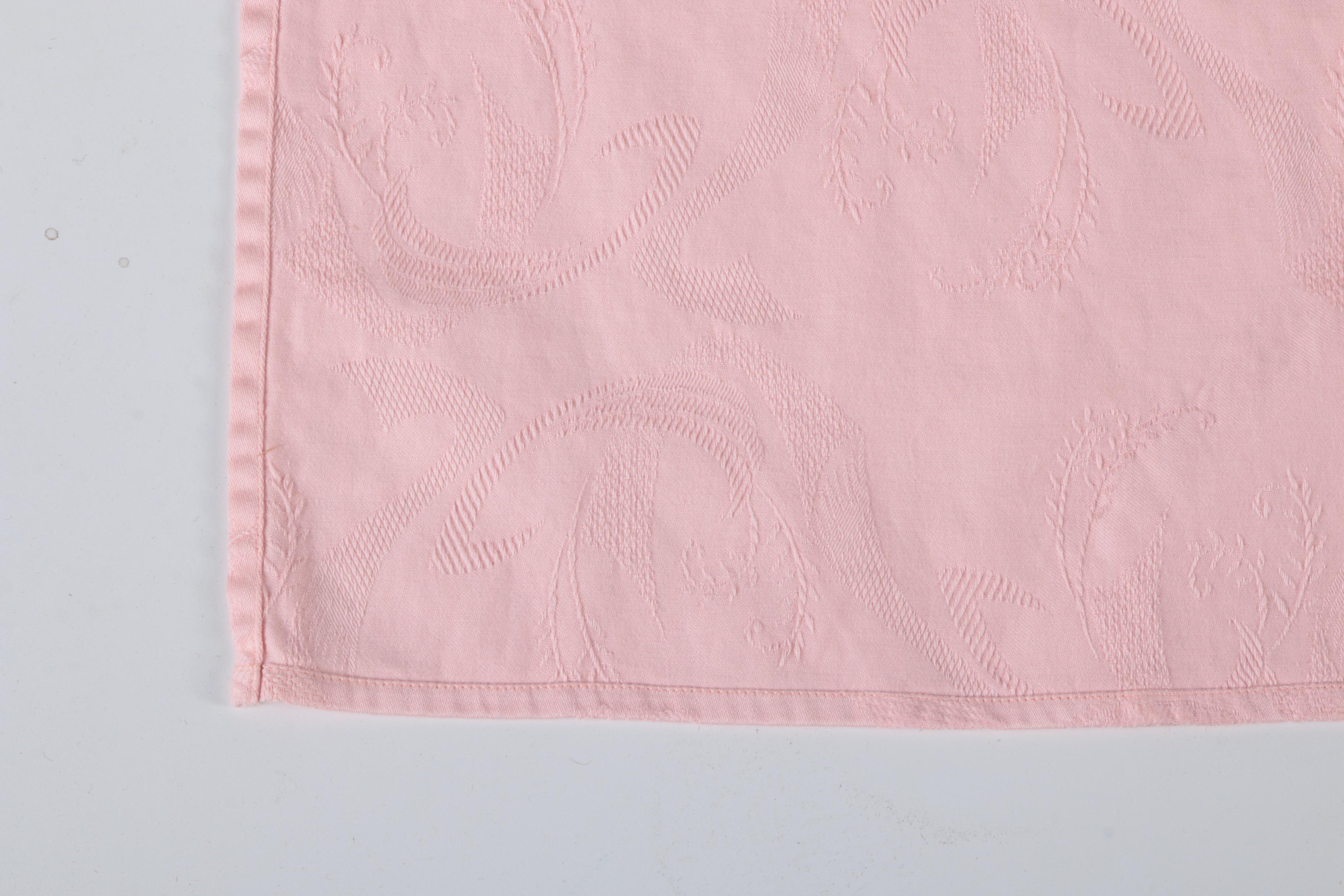 Jacquard and Damask Table Linens