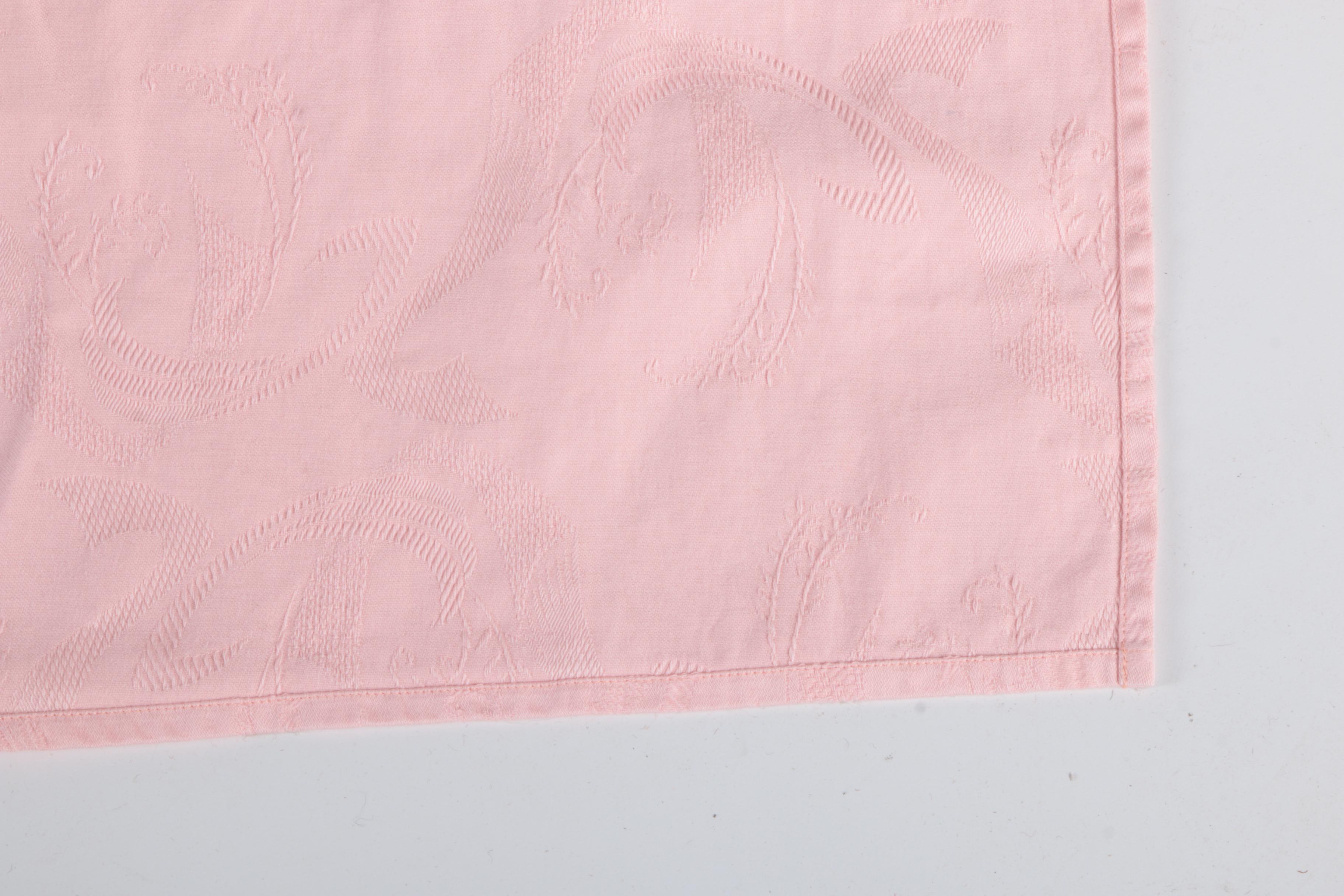 Jacquard and Damask Table Linens