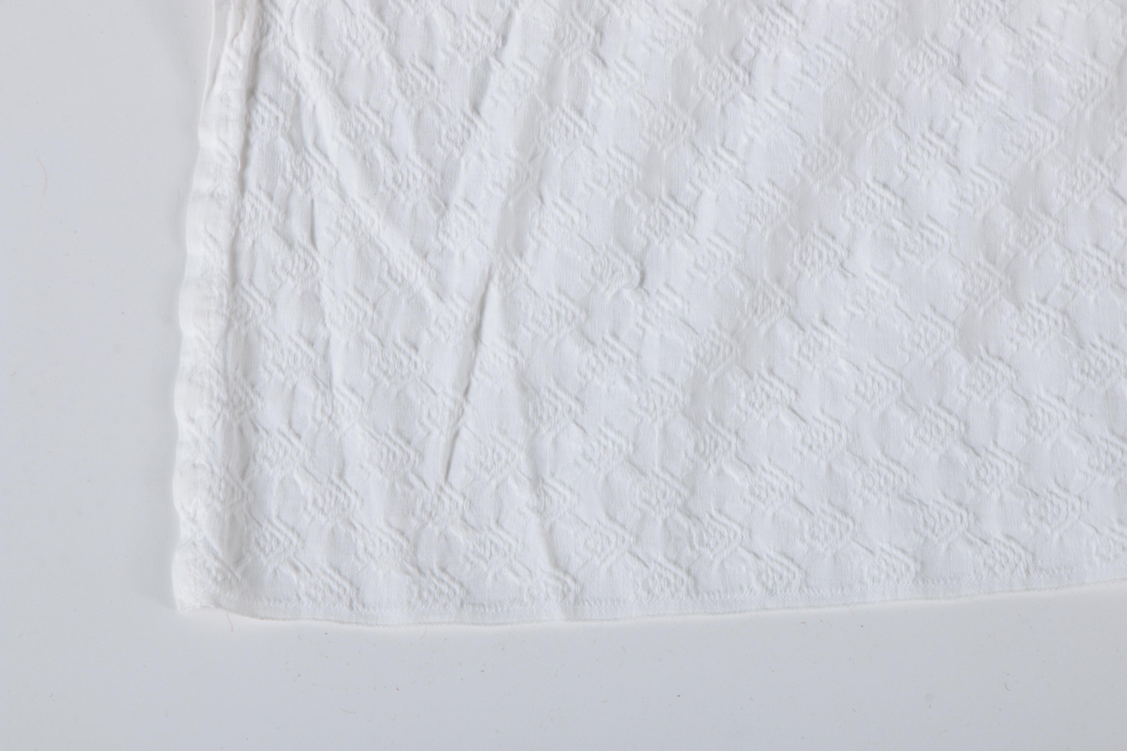 Jacquard and Damask Table Linens