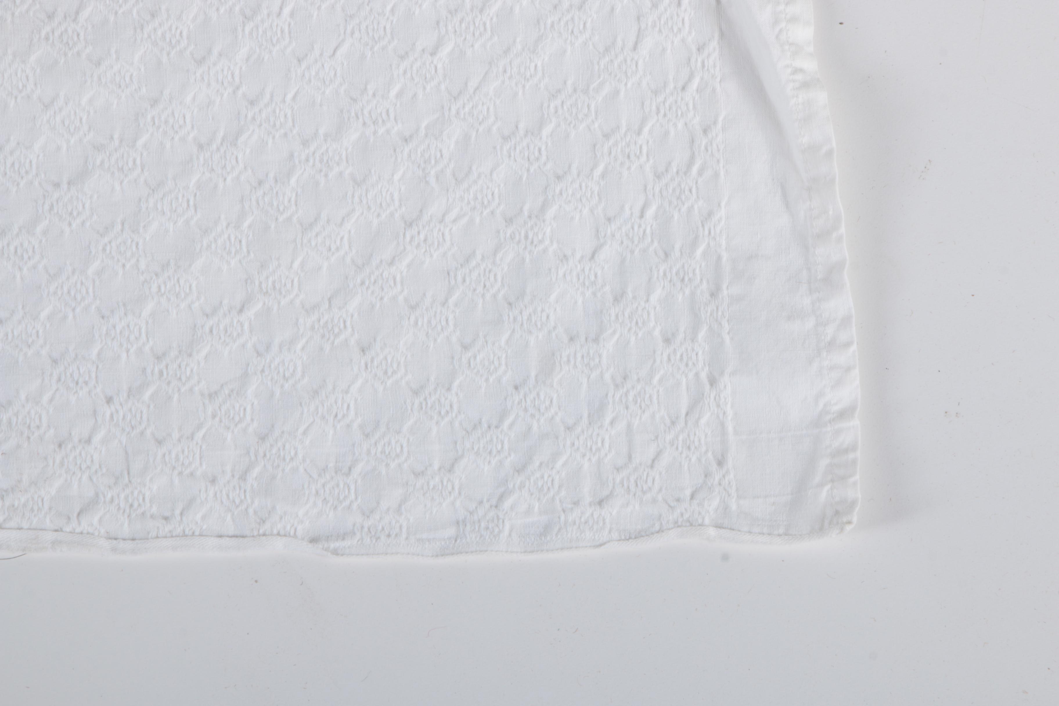 Jacquard and Damask Table Linens