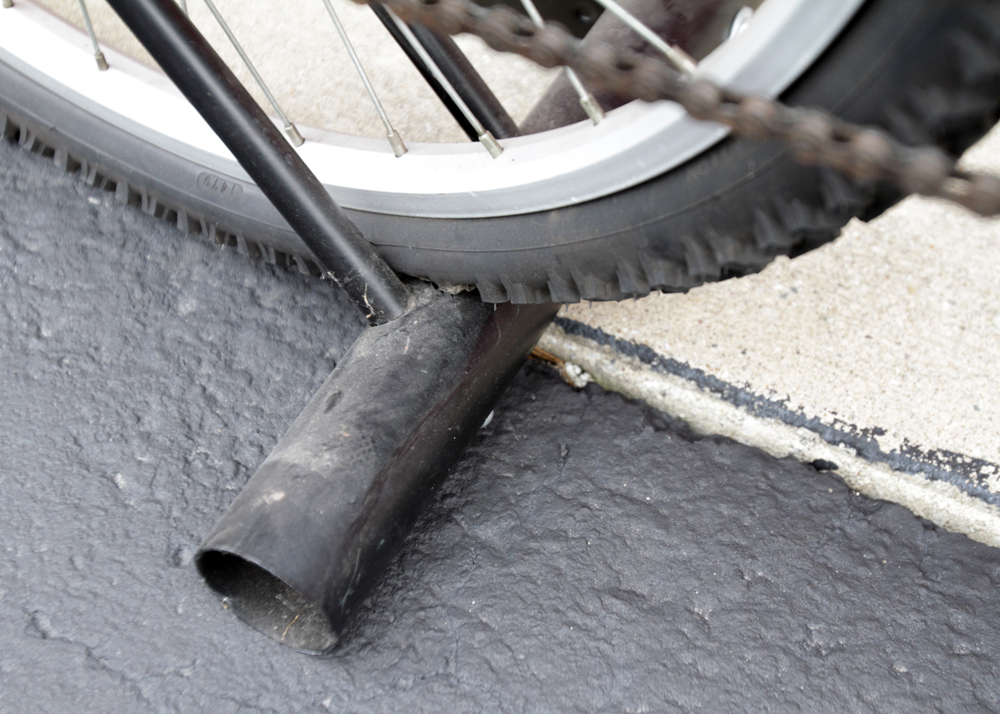 Women's Diamondback "Outlook" Trail Bicycle and Bike Rack