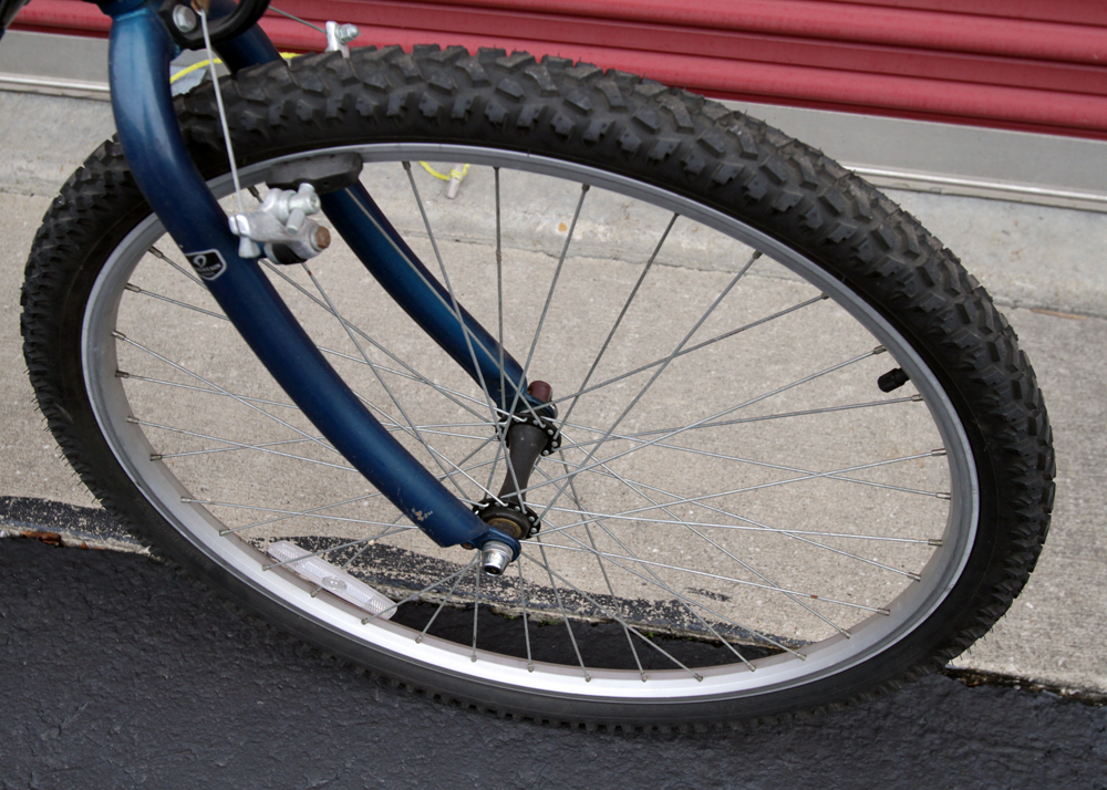 Women's Diamondback "Outlook" Trail Bicycle and Bike Rack