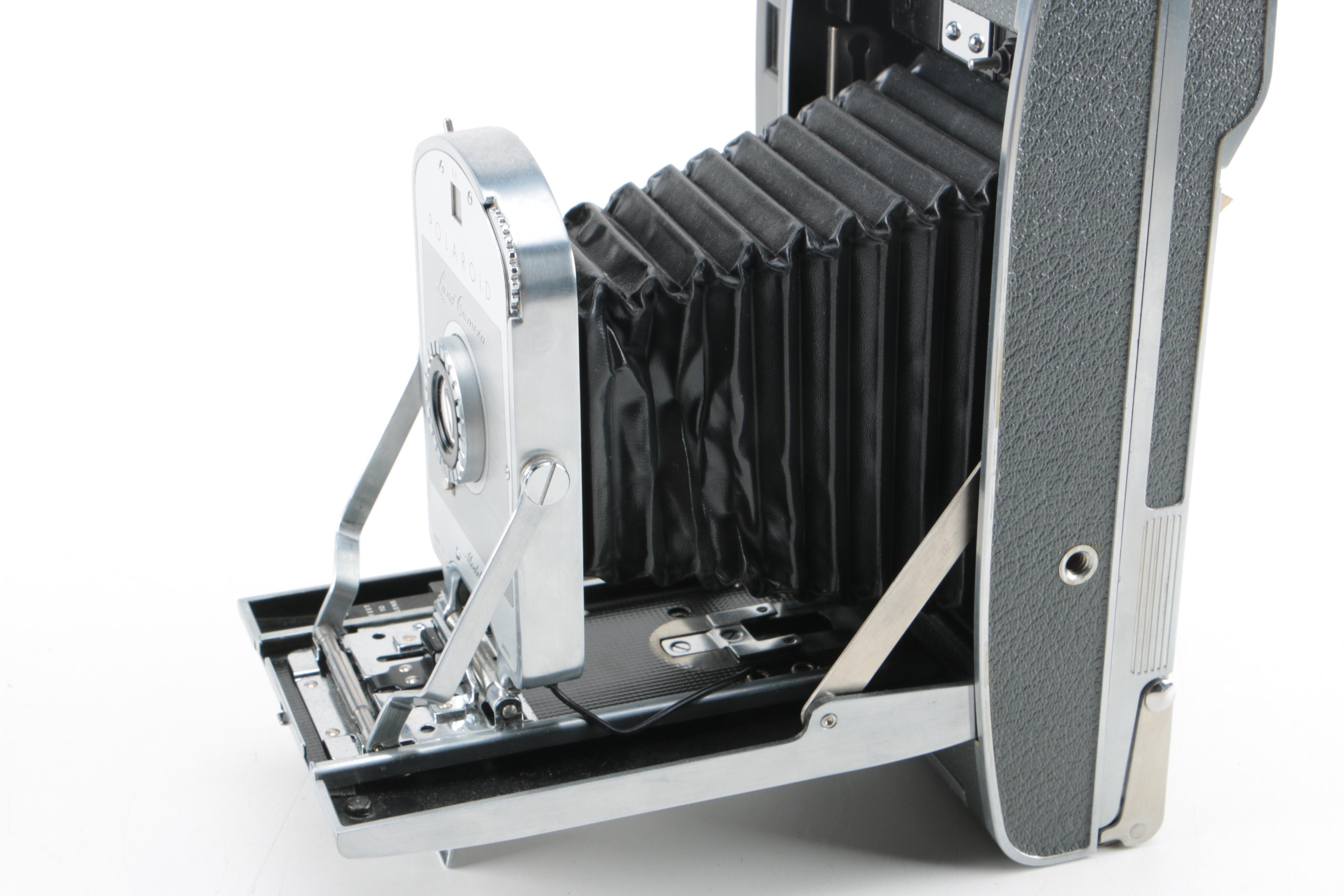 Polaroid Model 160 Land Camera