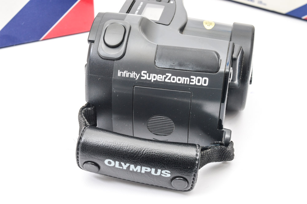 Olympus Infinity SuperZoom 300 Camera