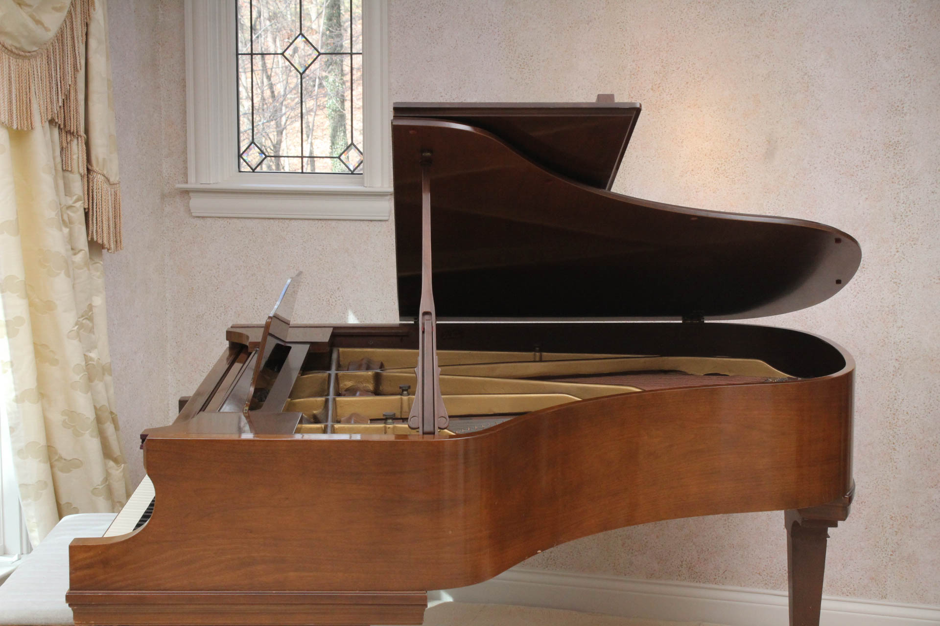 1972 Wm. Knabe & Co. Baby Grand Piano