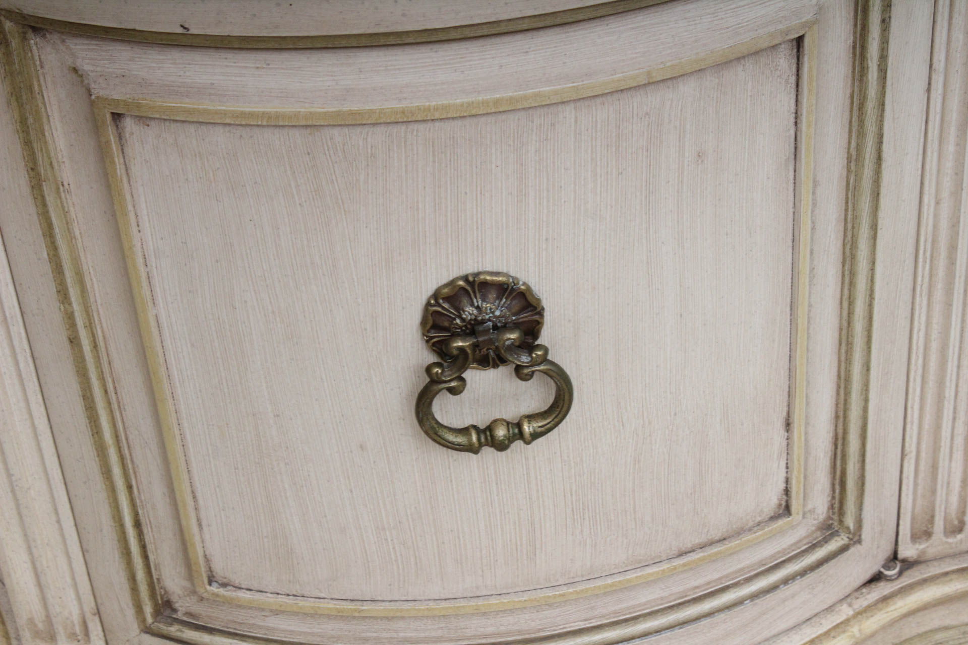 Solid Wood Quatrefoil Side Table