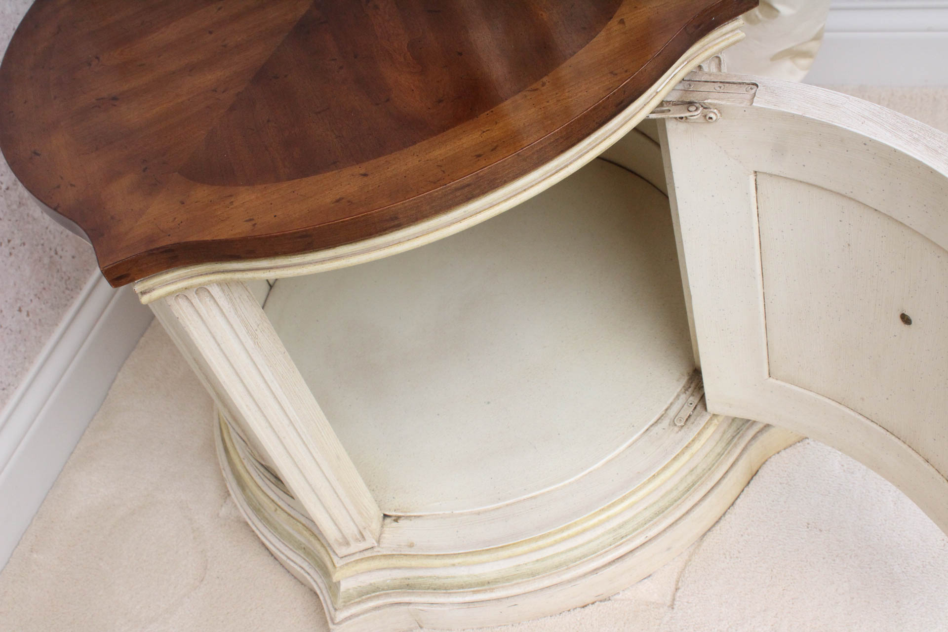Solid Wood Quatrefoil Side Table