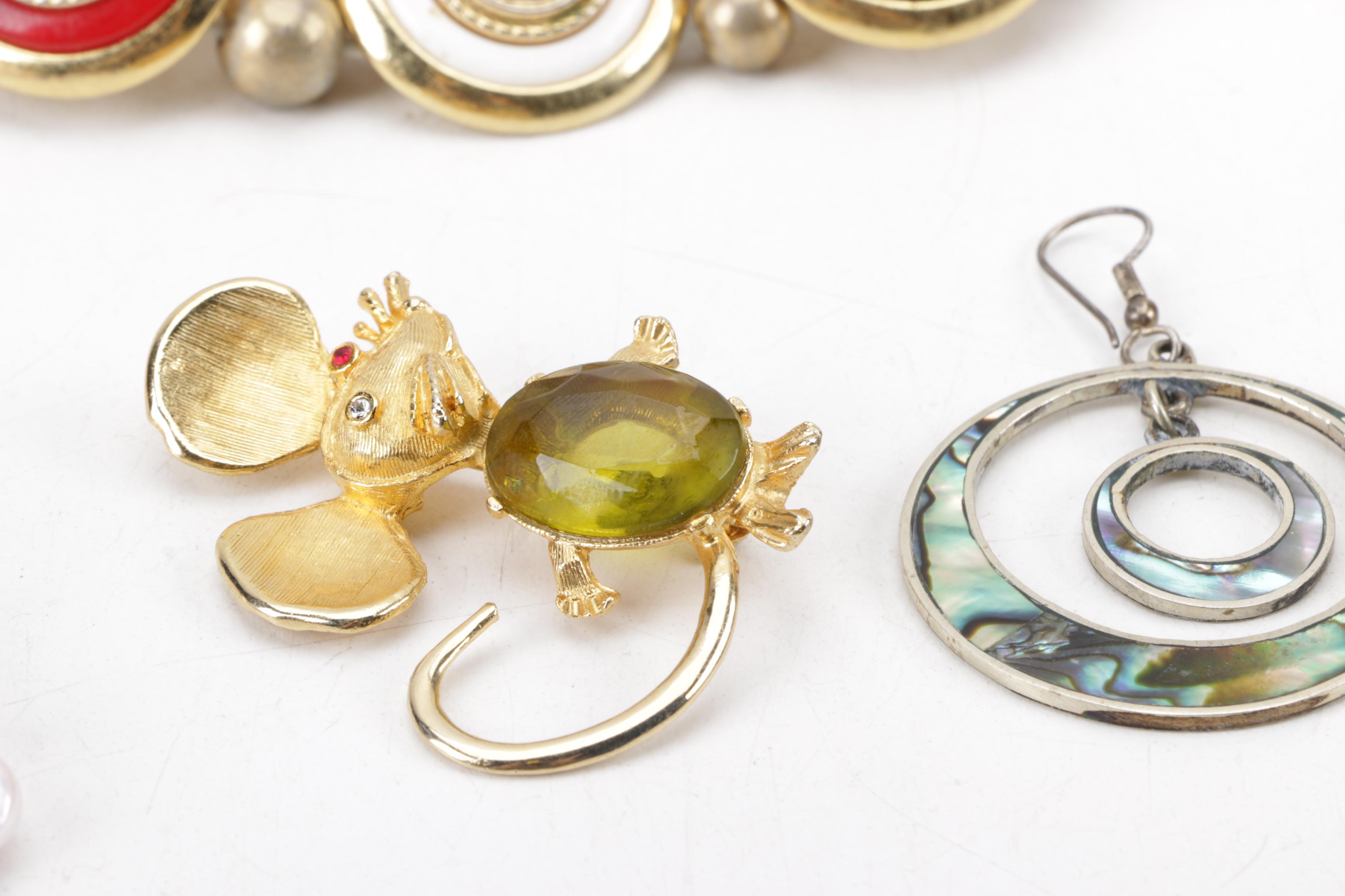 Vintage Cultured Pearl Necklace with Costume Jewelry Featuring Liz Claiborne