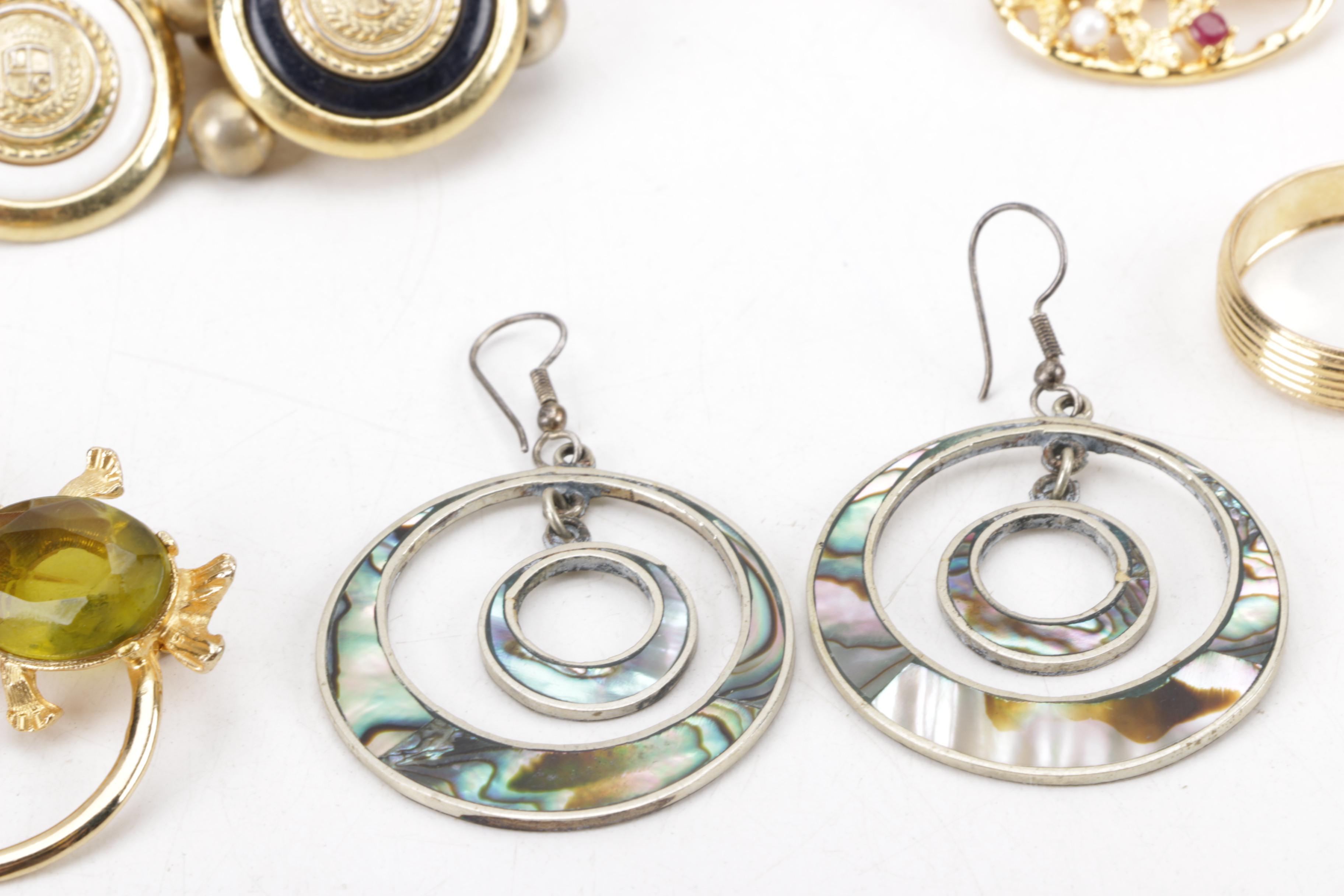 Vintage Cultured Pearl Necklace with Costume Jewelry Featuring Liz Claiborne