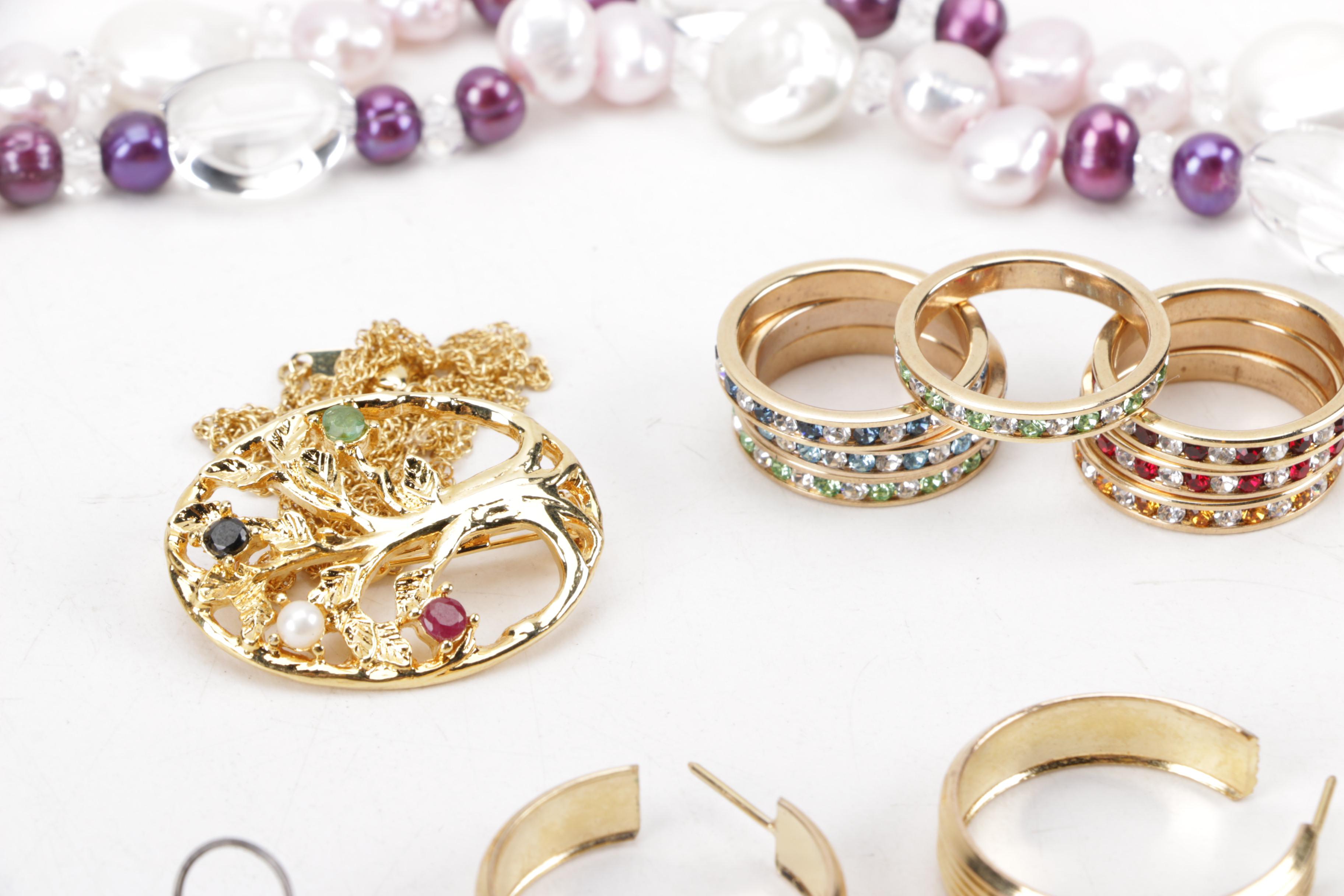 Vintage Cultured Pearl Necklace with Costume Jewelry Featuring Liz Claiborne