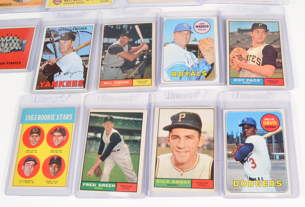 Twenty-Two 1960s Topps Baseball Cards With Mantle/Maris