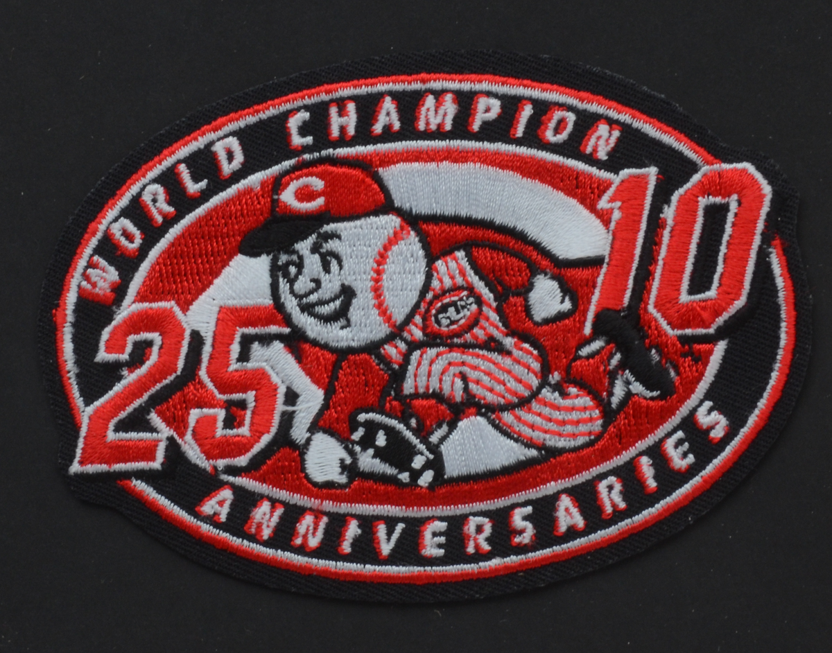 Johnny Bench Signed Jersey Display   COA