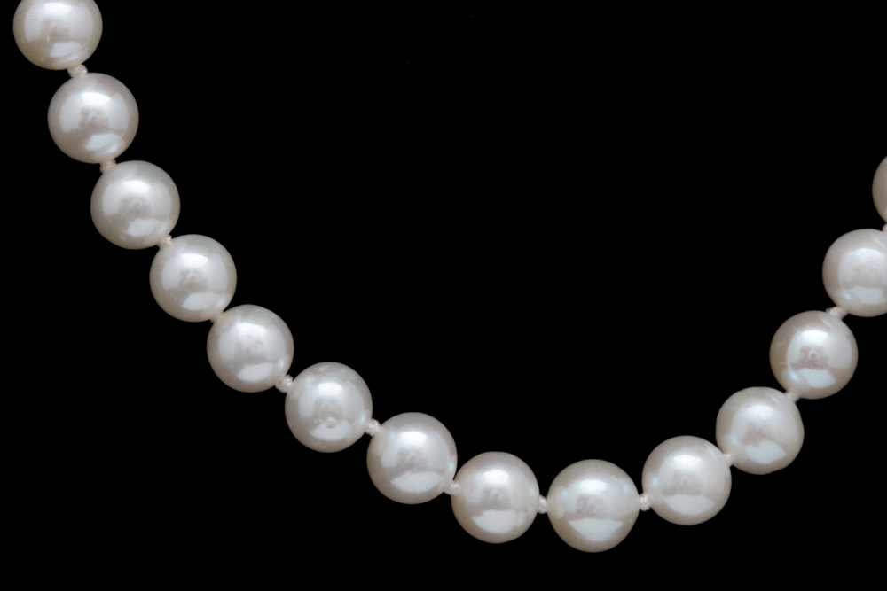 14K White Gold and Freshwater Pearl Necklace