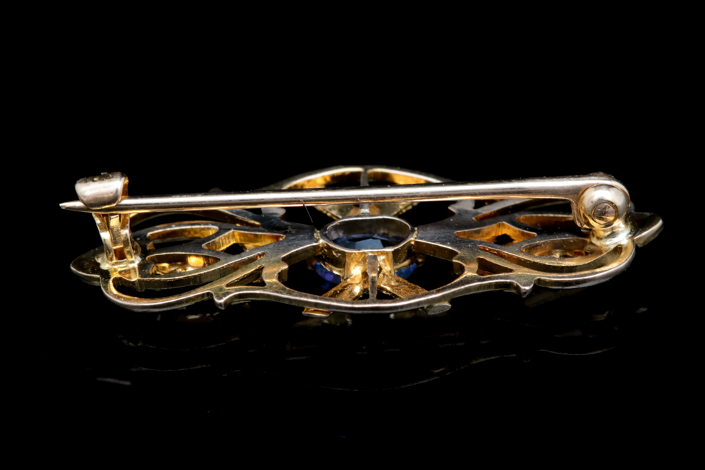 10K Yellow Gold and Tanzanite Brooch