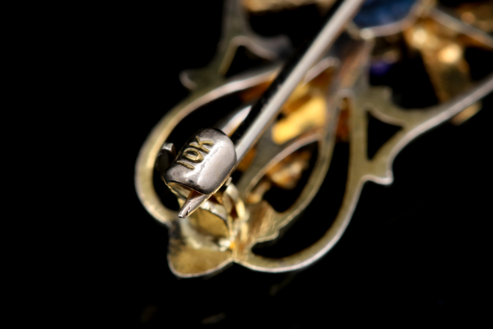 10K Yellow Gold and Tanzanite Brooch