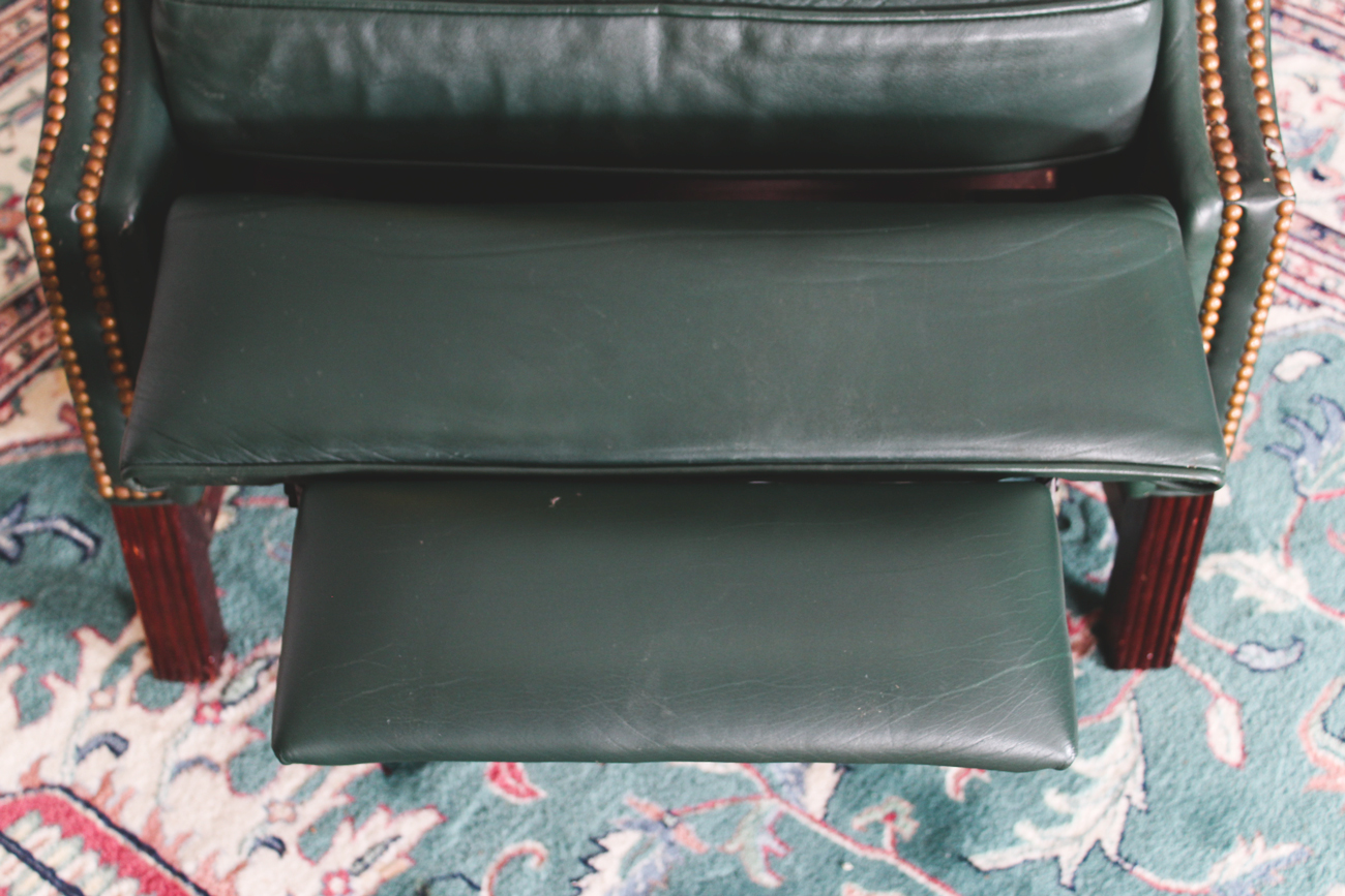 Thomasville Wingback Recliner