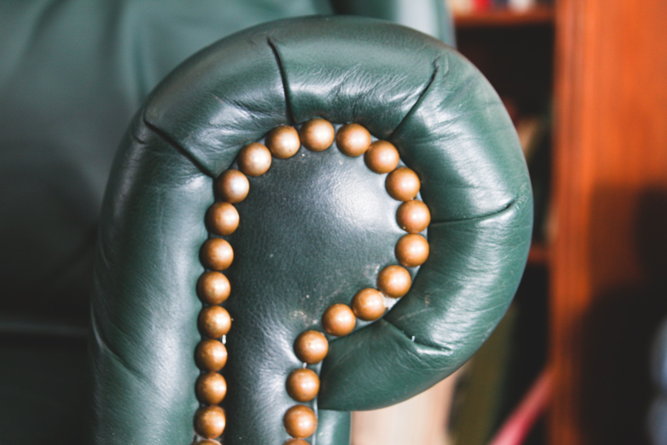 Thomasville Wingback Recliner