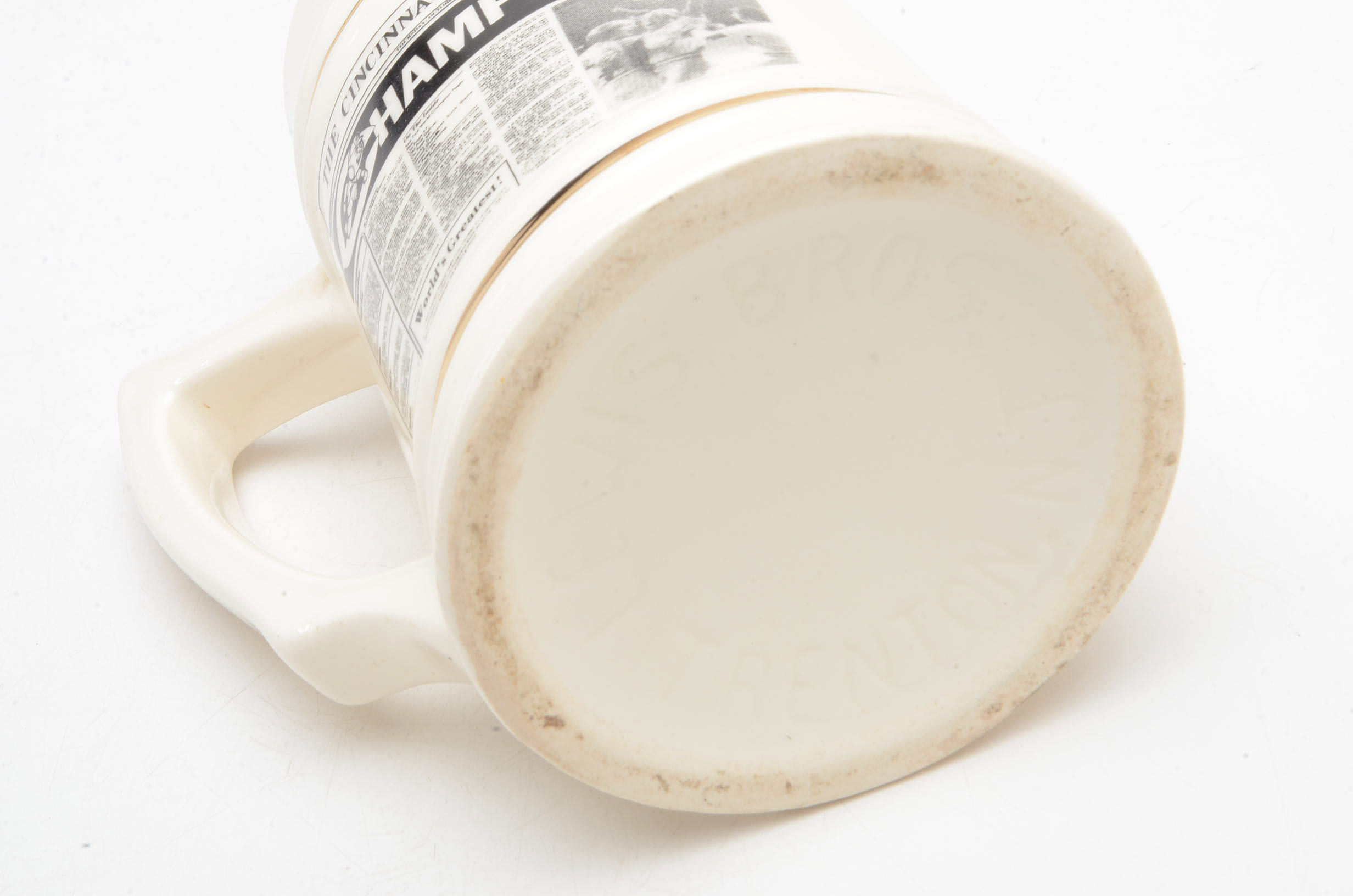 1975-1976 World Series Baseball Programs and Ceramic Mug