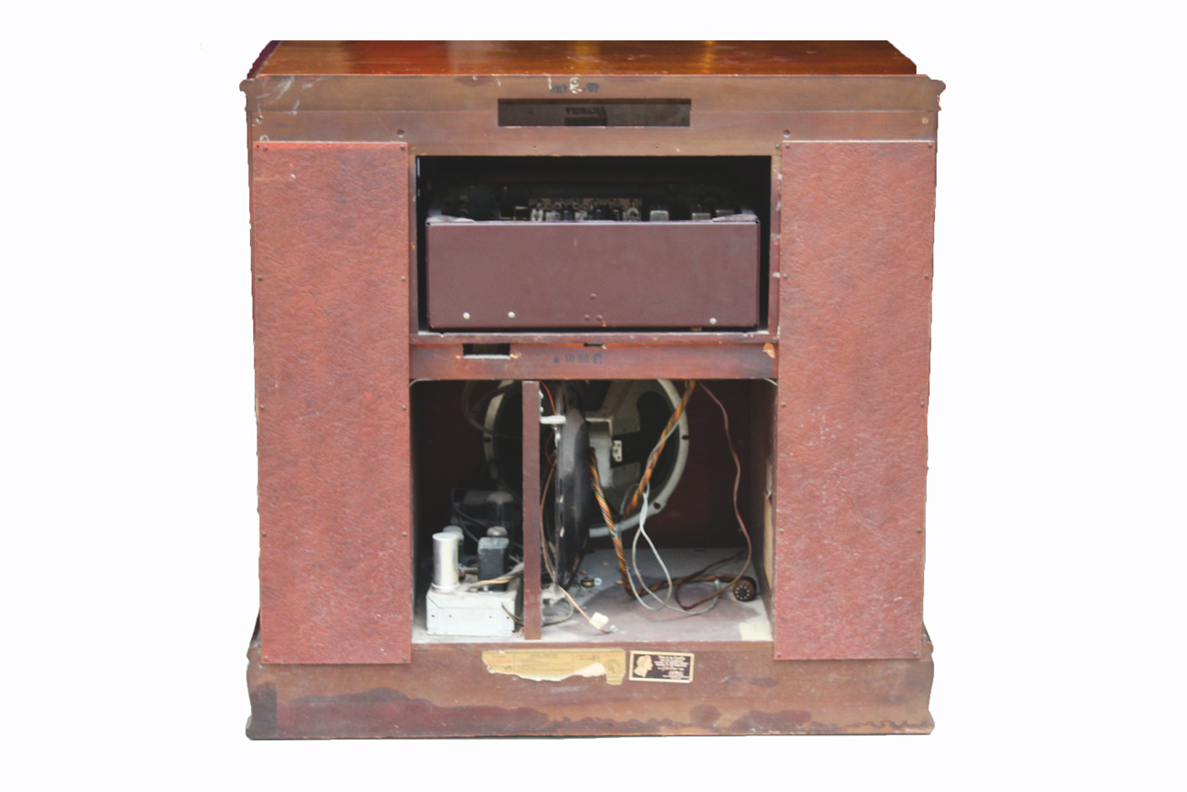 RCA Victor Radio-Phonograph Console by Victrola Model 612V3