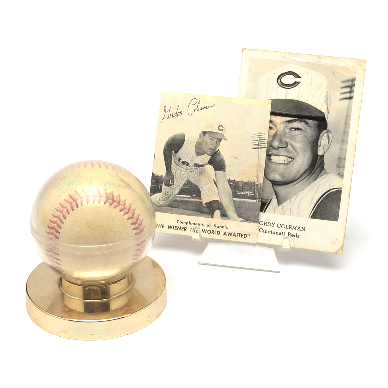 Reds All-Star Gordy Coleman Signed Ball and 1962 Kahn's Baseball Card