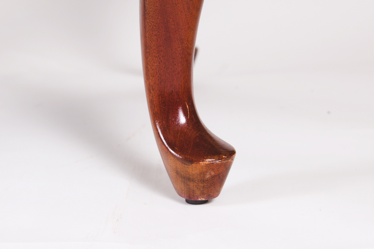 Queen Anne Style Walnut Coffee Table