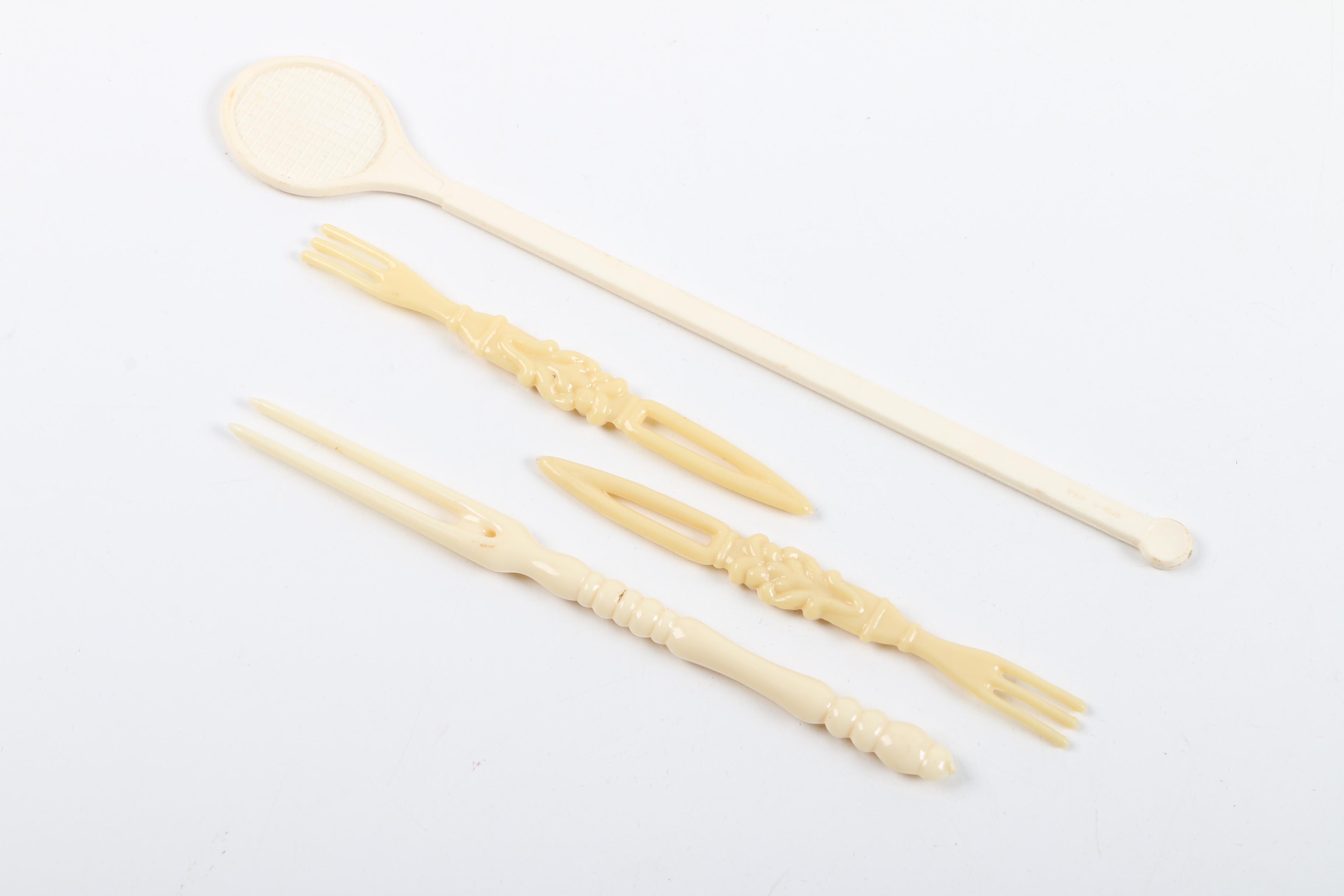 Kitchenware Including Vintage Churchy La Femme Milk Mug